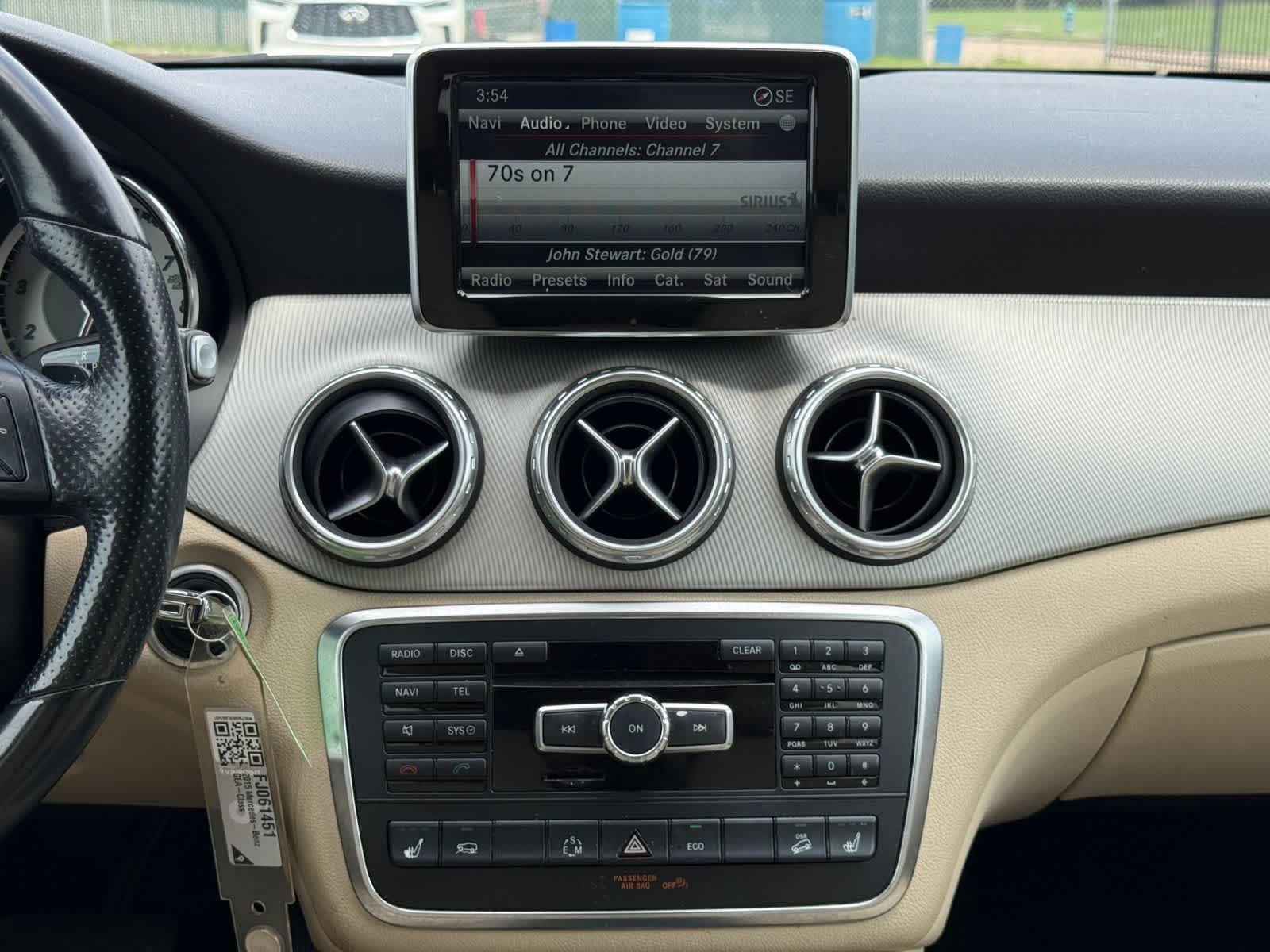 Thumbnail: 2015 Mercedes-Benz GLA - 13