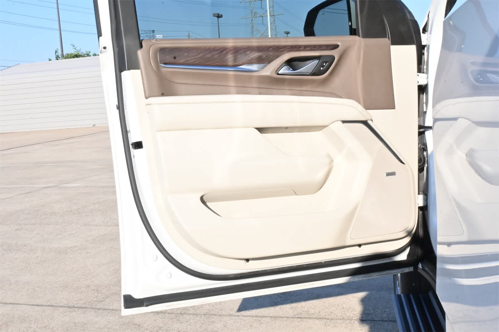 Thumbnail: 2023 GMC Yukon XL - 18