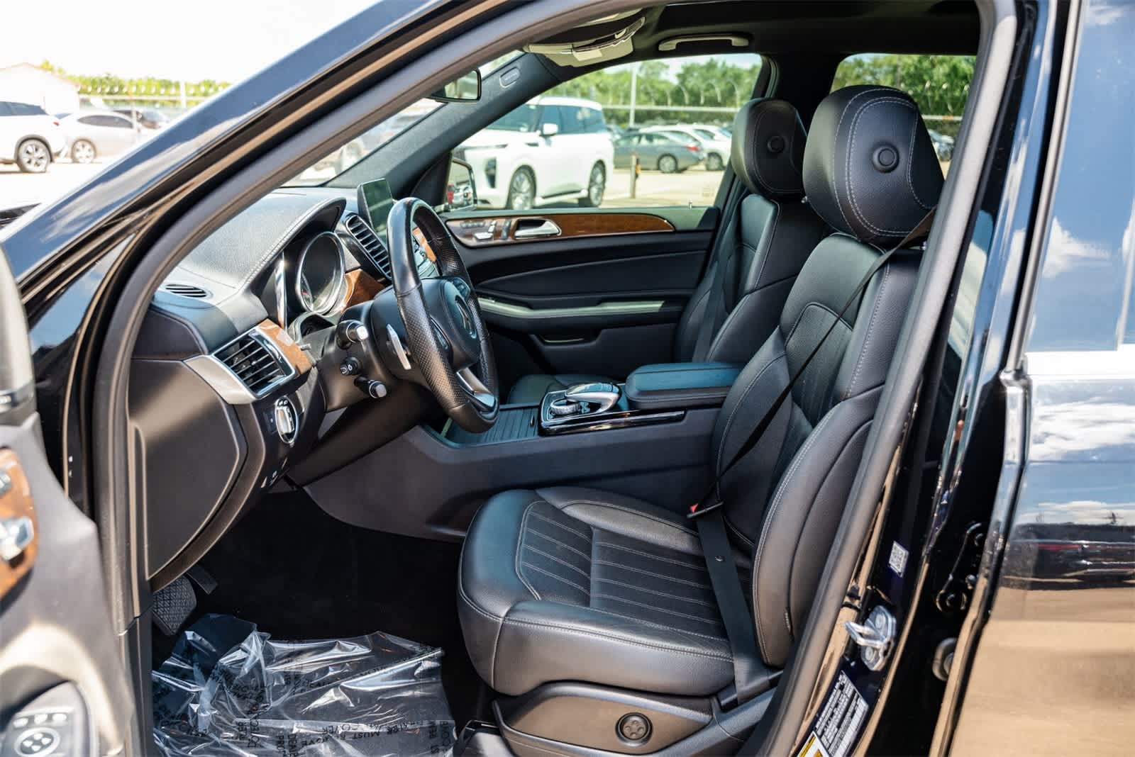 Thumbnail: 2019 Mercedes-Benz GLS - 17