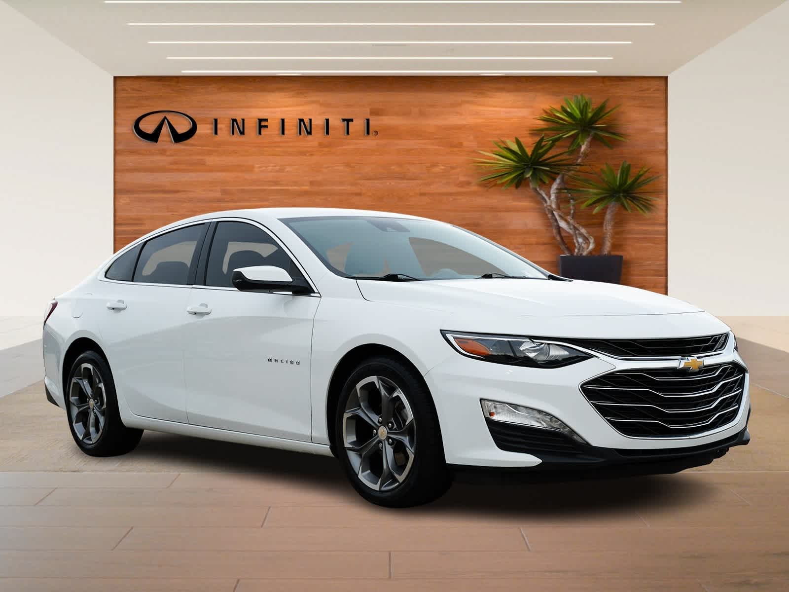Thumbnail: 2022 Chevrolet Malibu - 3