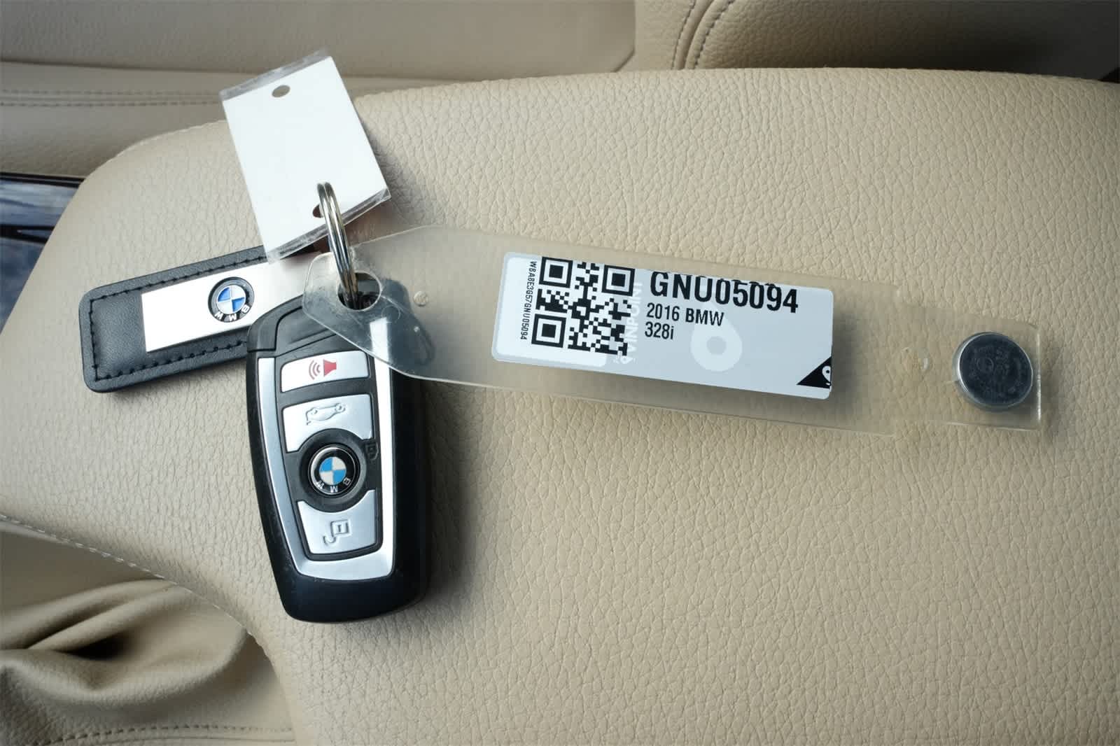 Thumbnail: 2016 BMW 3 Series - 25