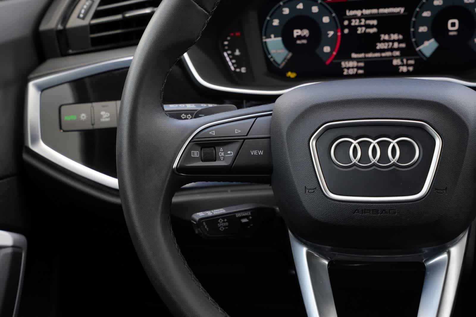 Thumbnail: 2025 Audi Q3 - 10