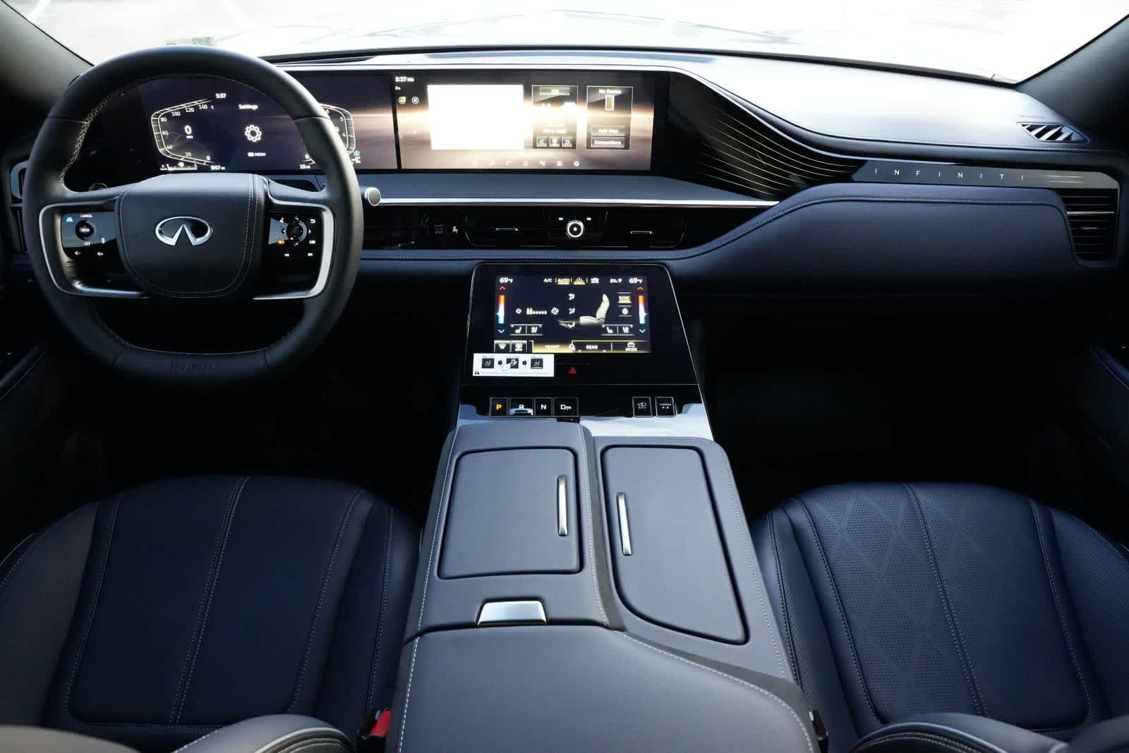 Thumbnail: 2026 INFINITI QX80 - 7