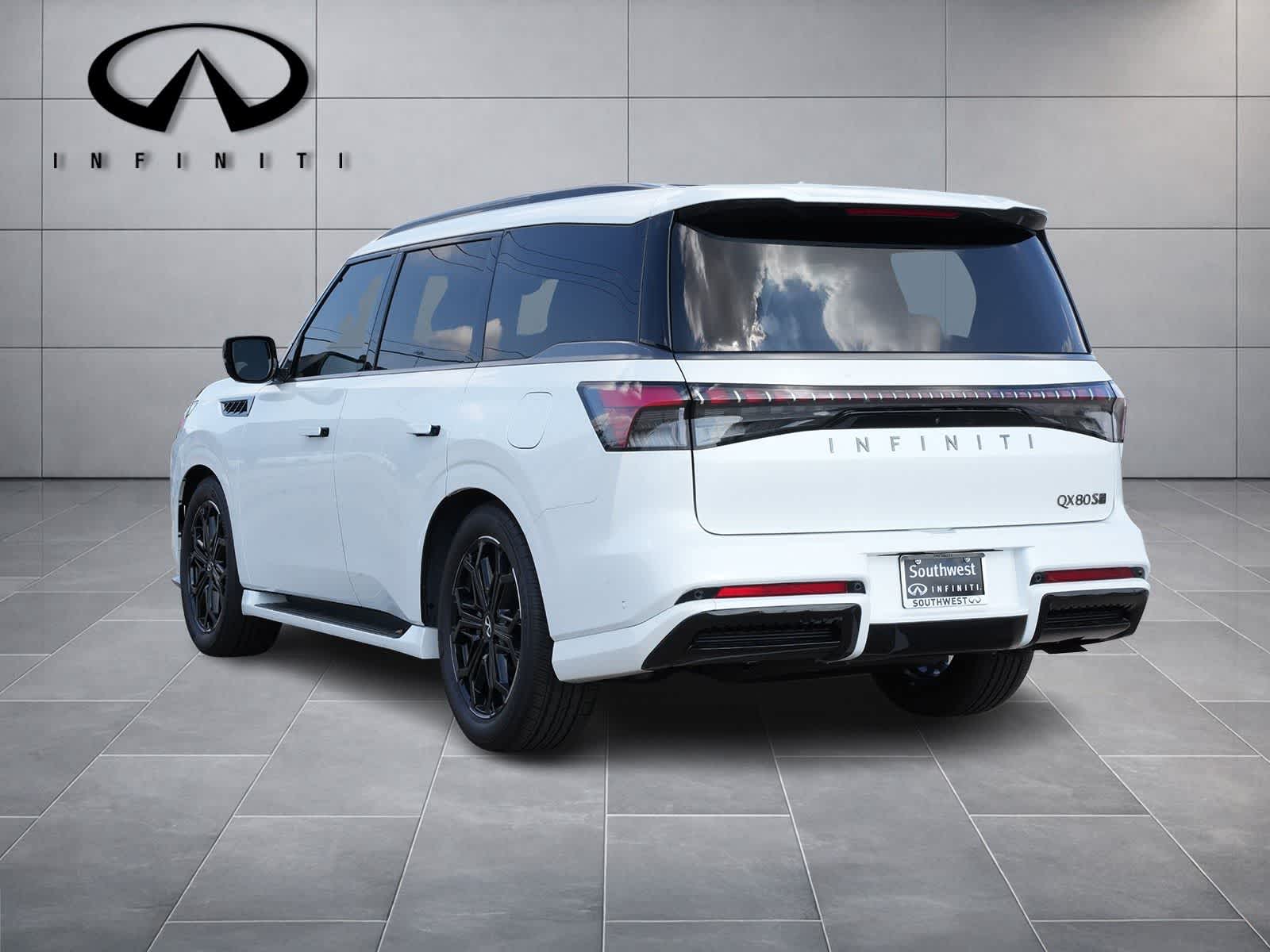Thumbnail: 2026 INFINITI QX80 - 5