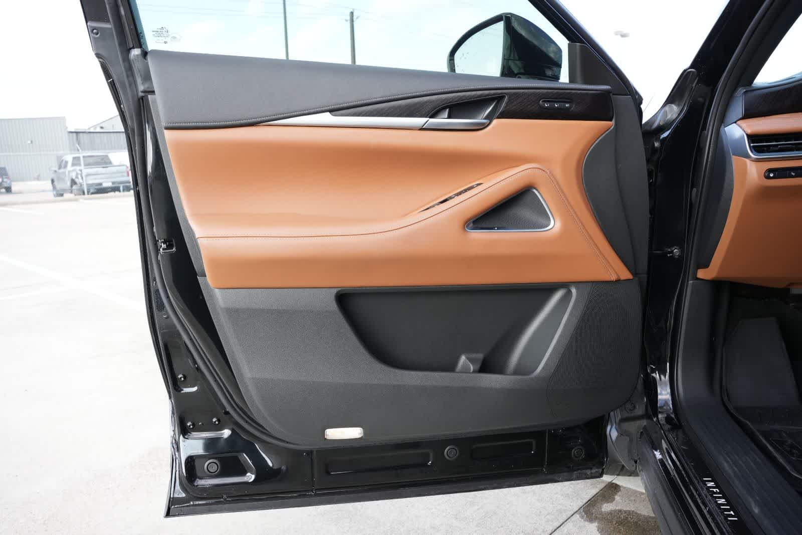 Thumbnail: 2024 INFINITI QX60 - 17