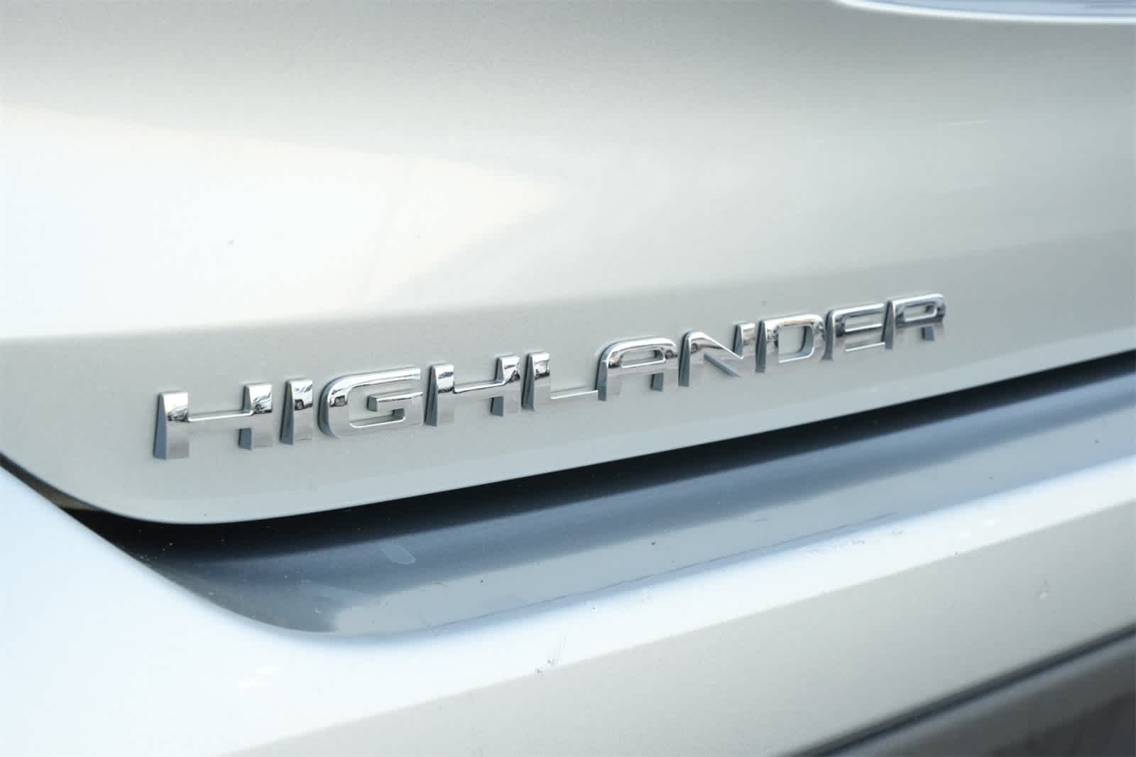 Thumbnail: 2022 Toyota Highlander - 20