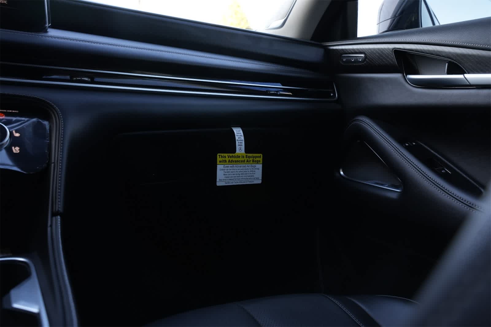 2025 INFINITI QX60 Sensory 8