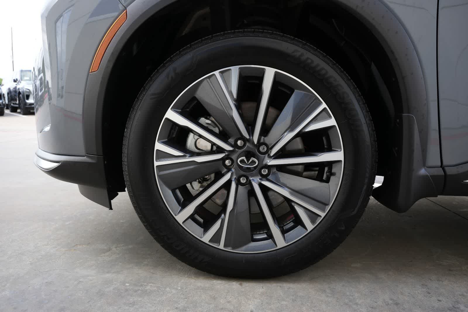 Thumbnail: 2026 INFINITI QX60 - 25