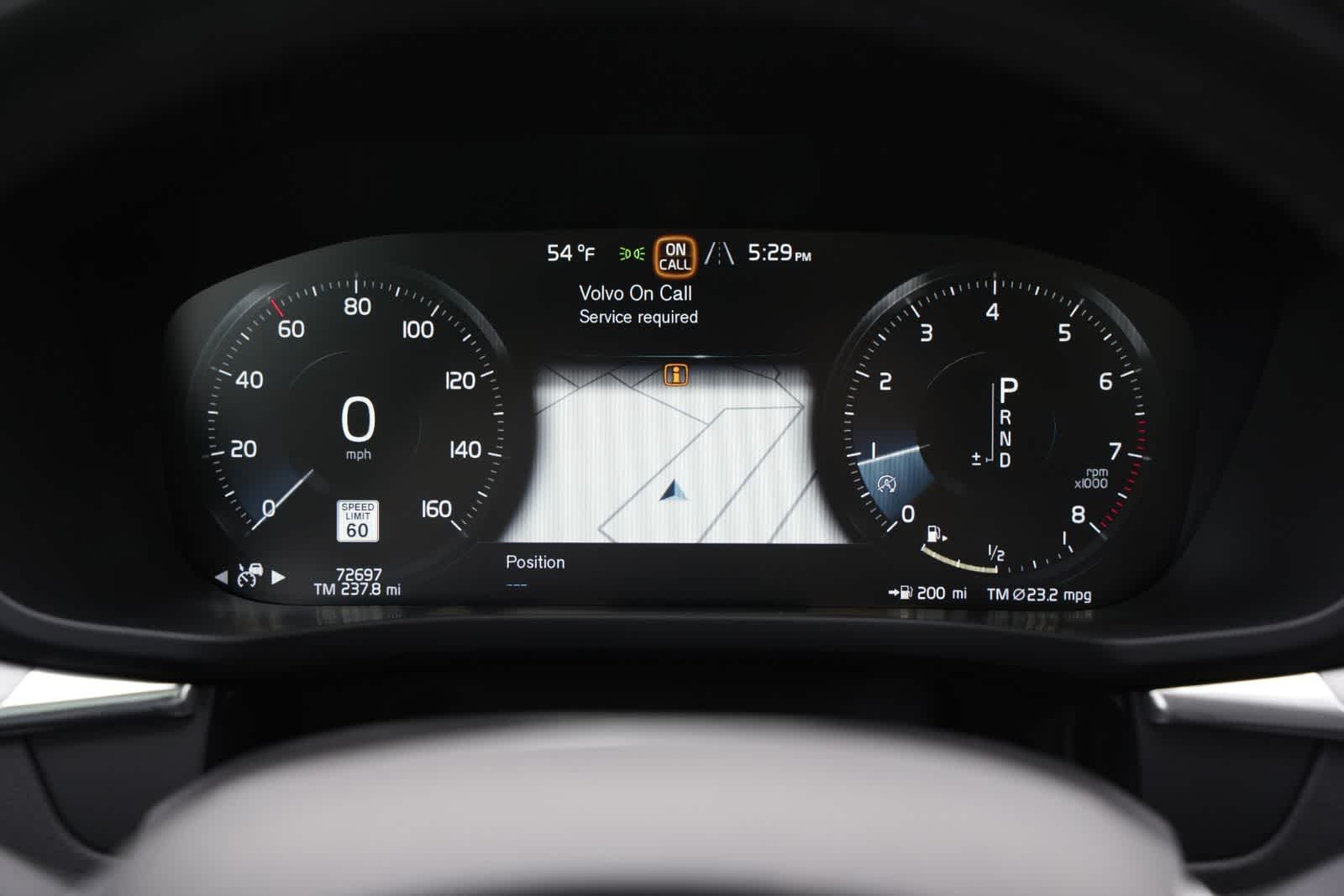 Thumbnail: 2018 Volvo XC60 - 12