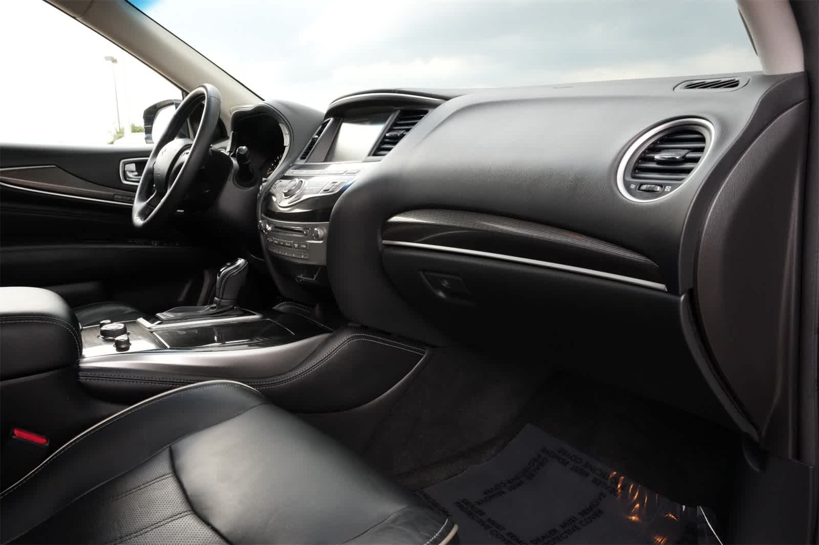 Thumbnail: 2016 INFINITI QX60 - 21