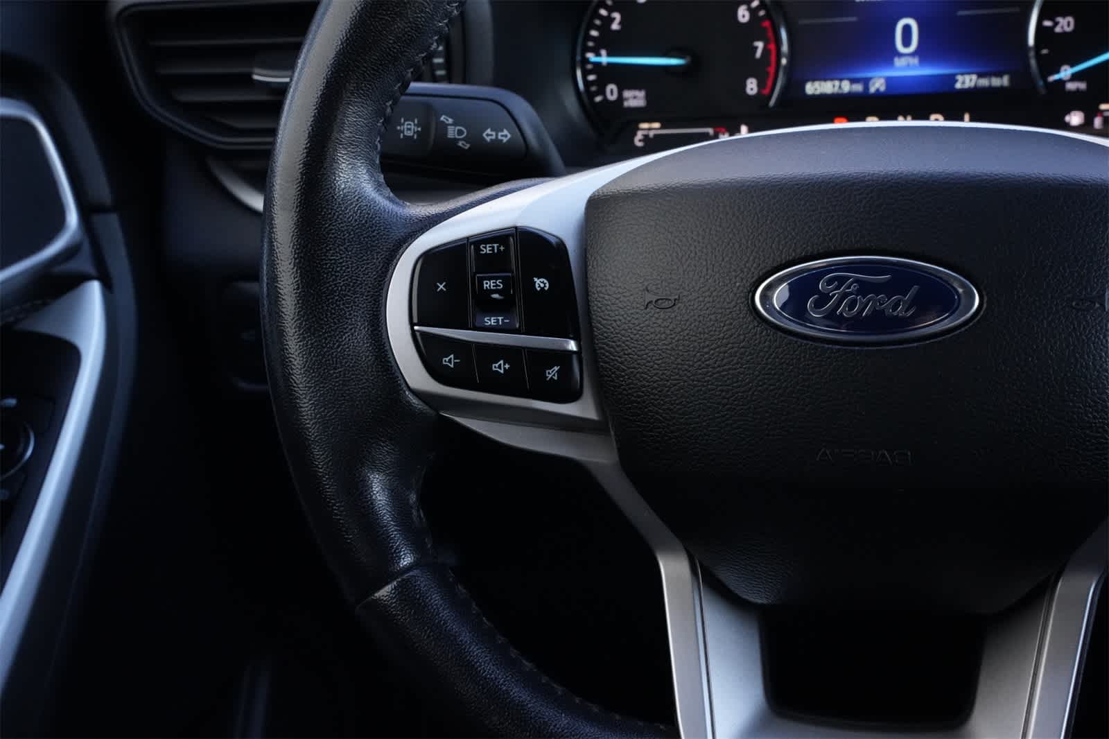 Thumbnail: 2022 Ford Explorer - 10