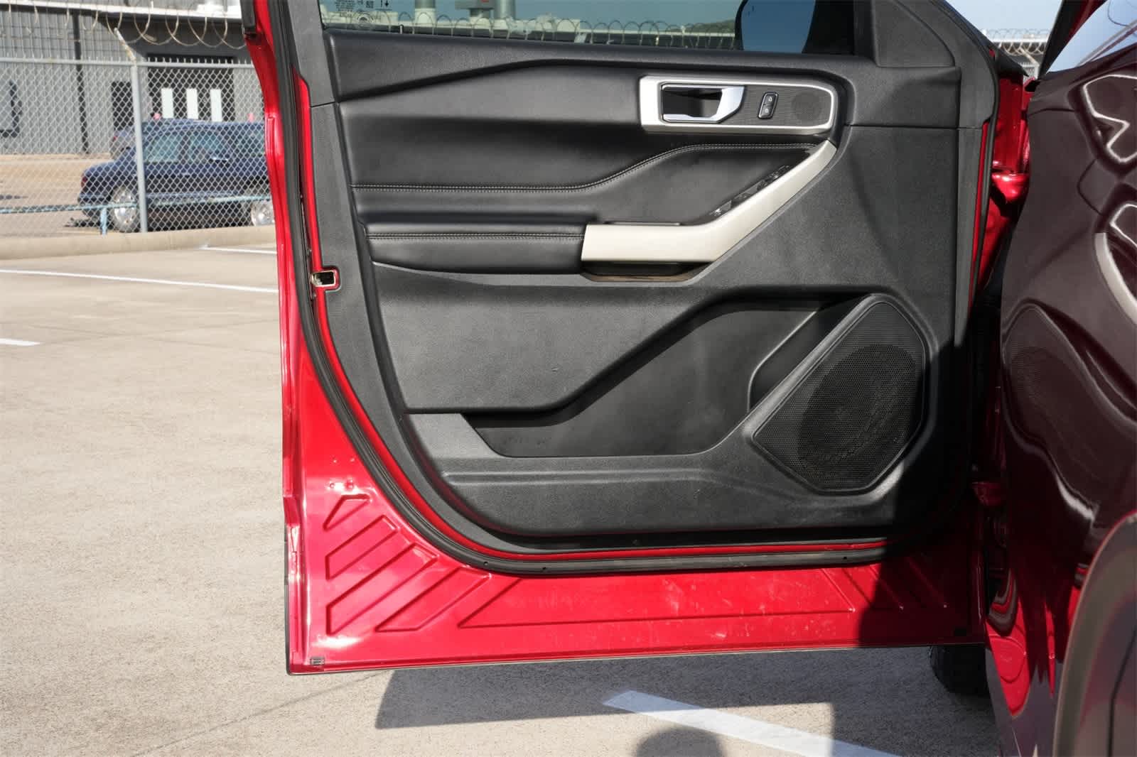 Thumbnail: 2020 Ford Explorer - 18