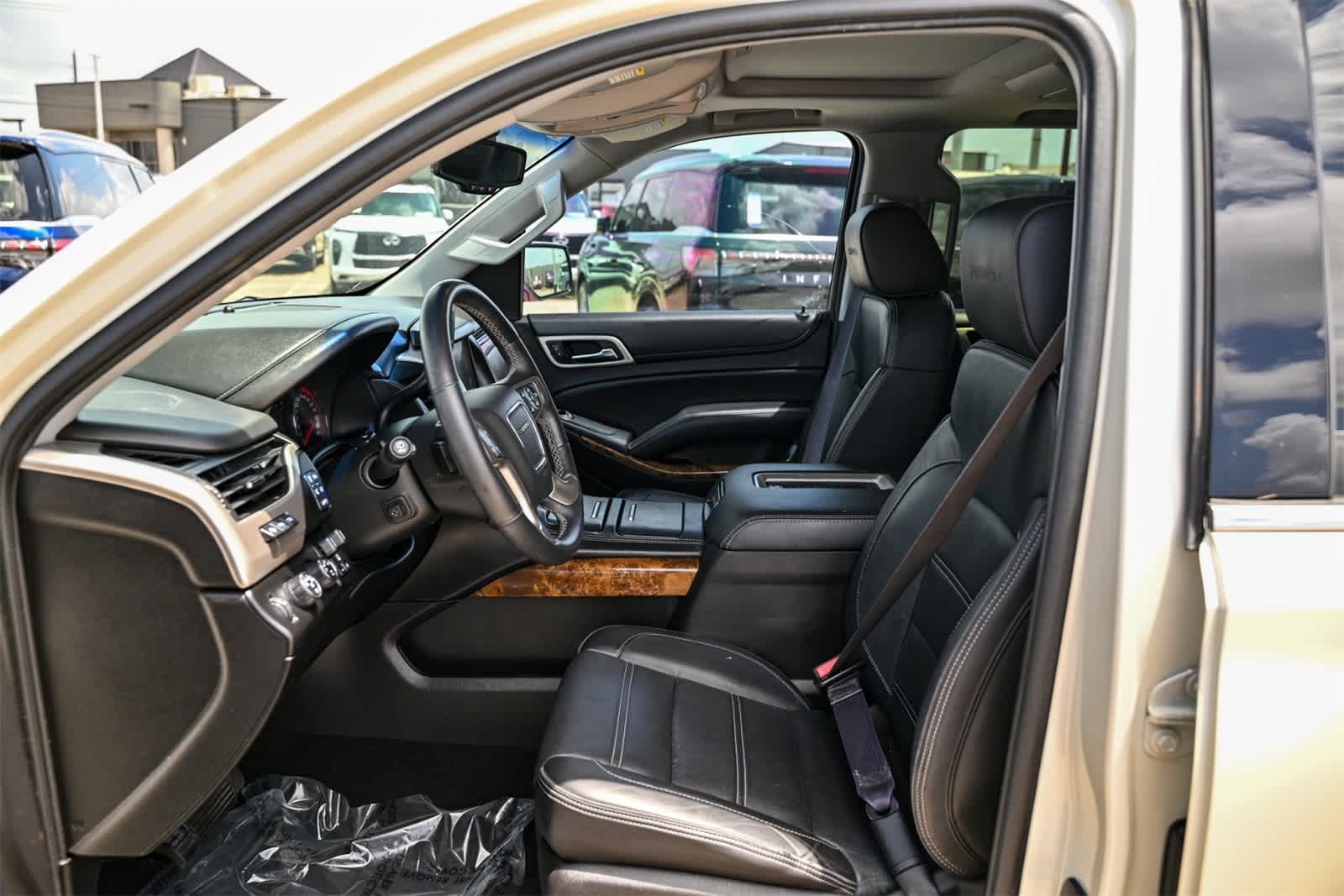 Thumbnail: 2015 GMC Yukon - 15