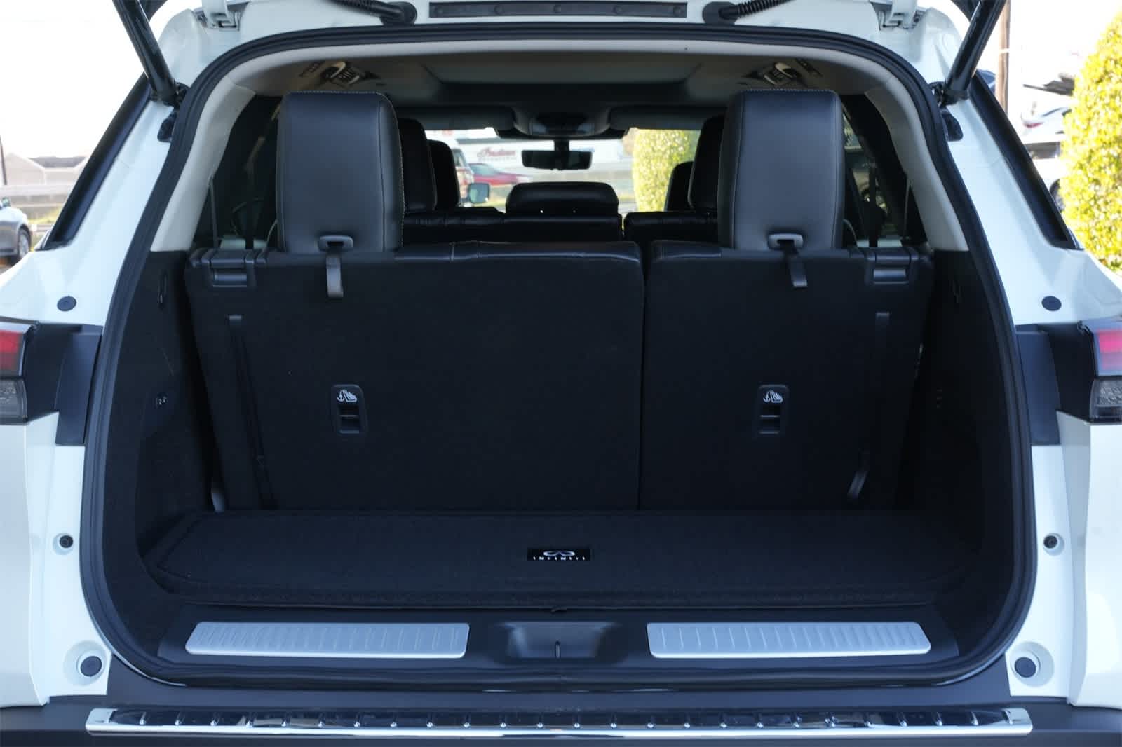 2025 INFINITI QX60 Sensory 18