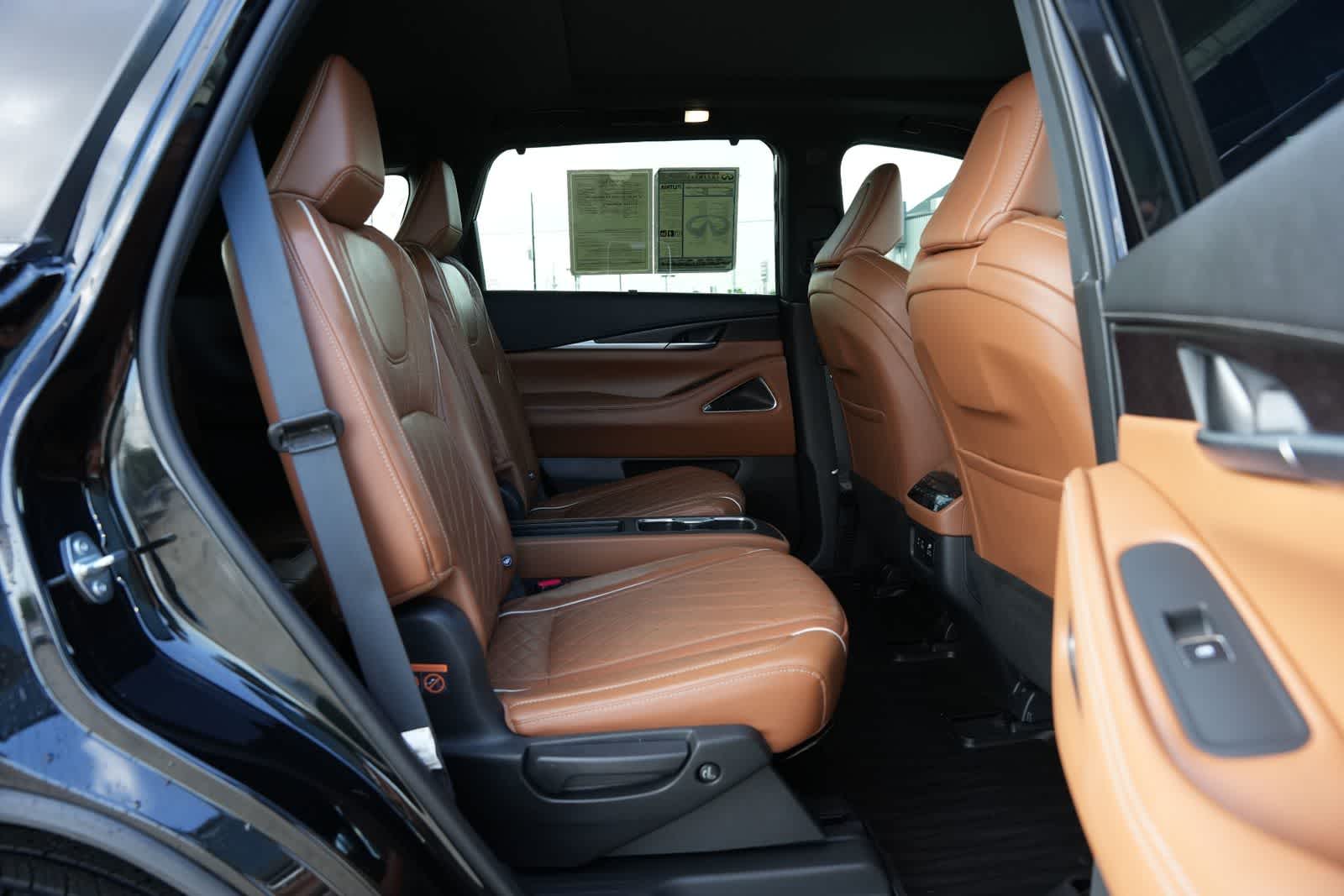 Thumbnail: 2024 INFINITI QX60 - 20