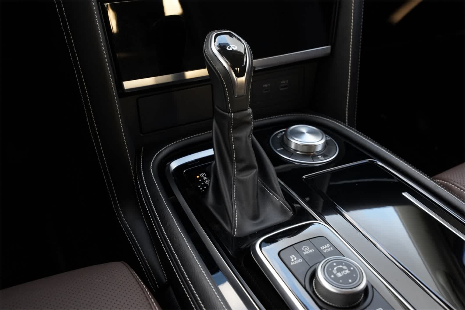 Thumbnail: 2024 INFINITI QX80 - 12