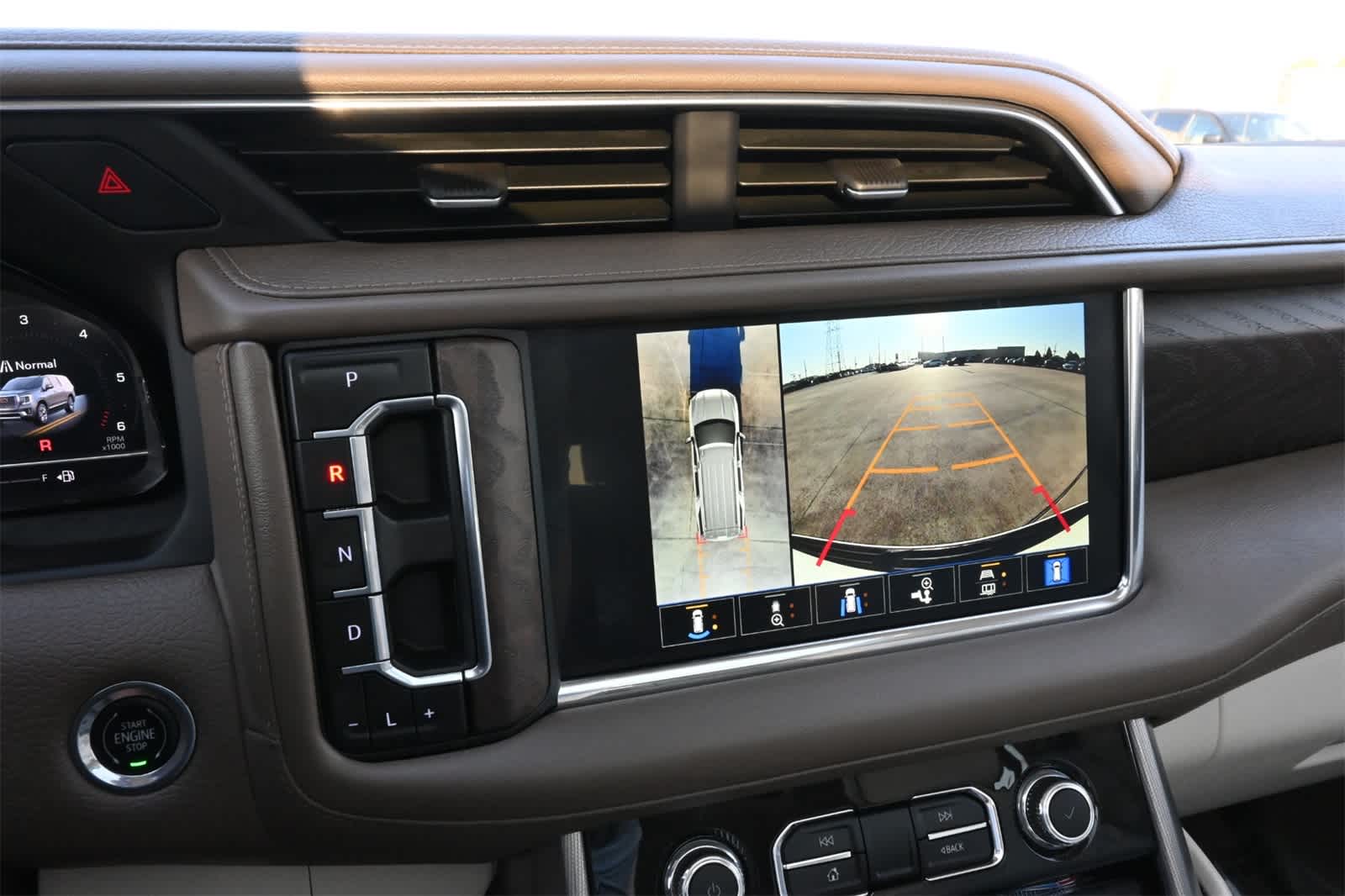 Thumbnail: 2023 GMC Yukon XL - 14