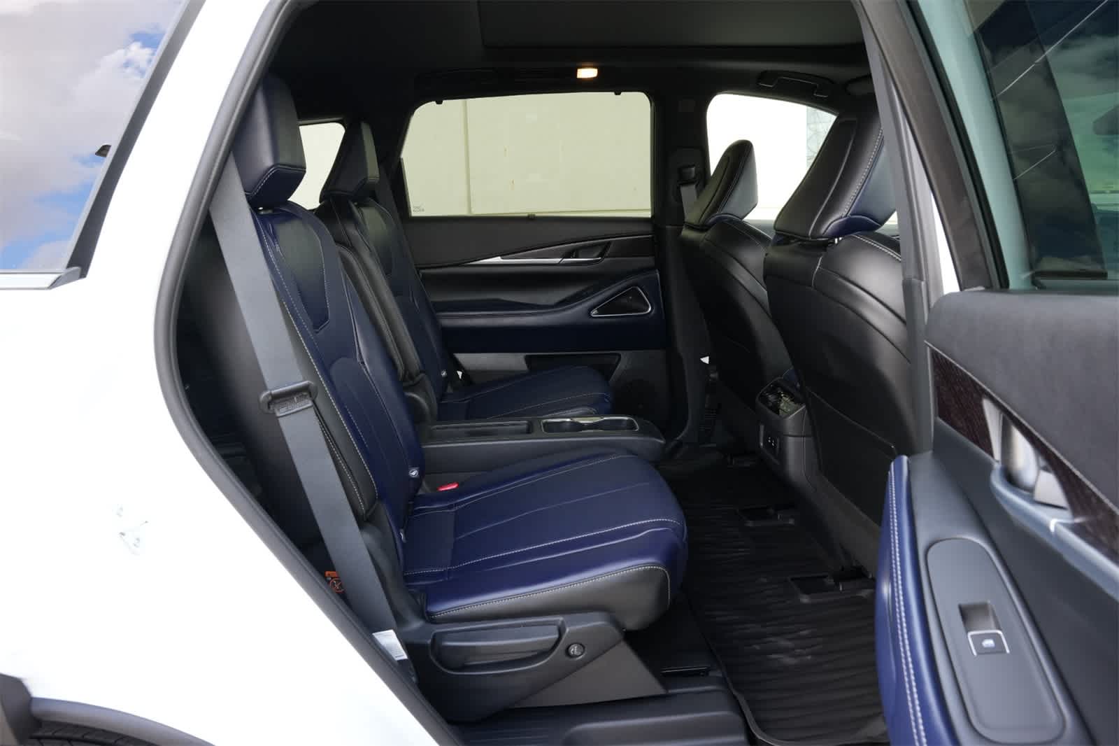 Thumbnail: 2026 INFINITI QX60 - 22