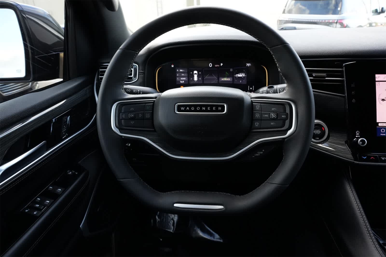 Thumbnail: 2022 Jeep Wagoneer - 9