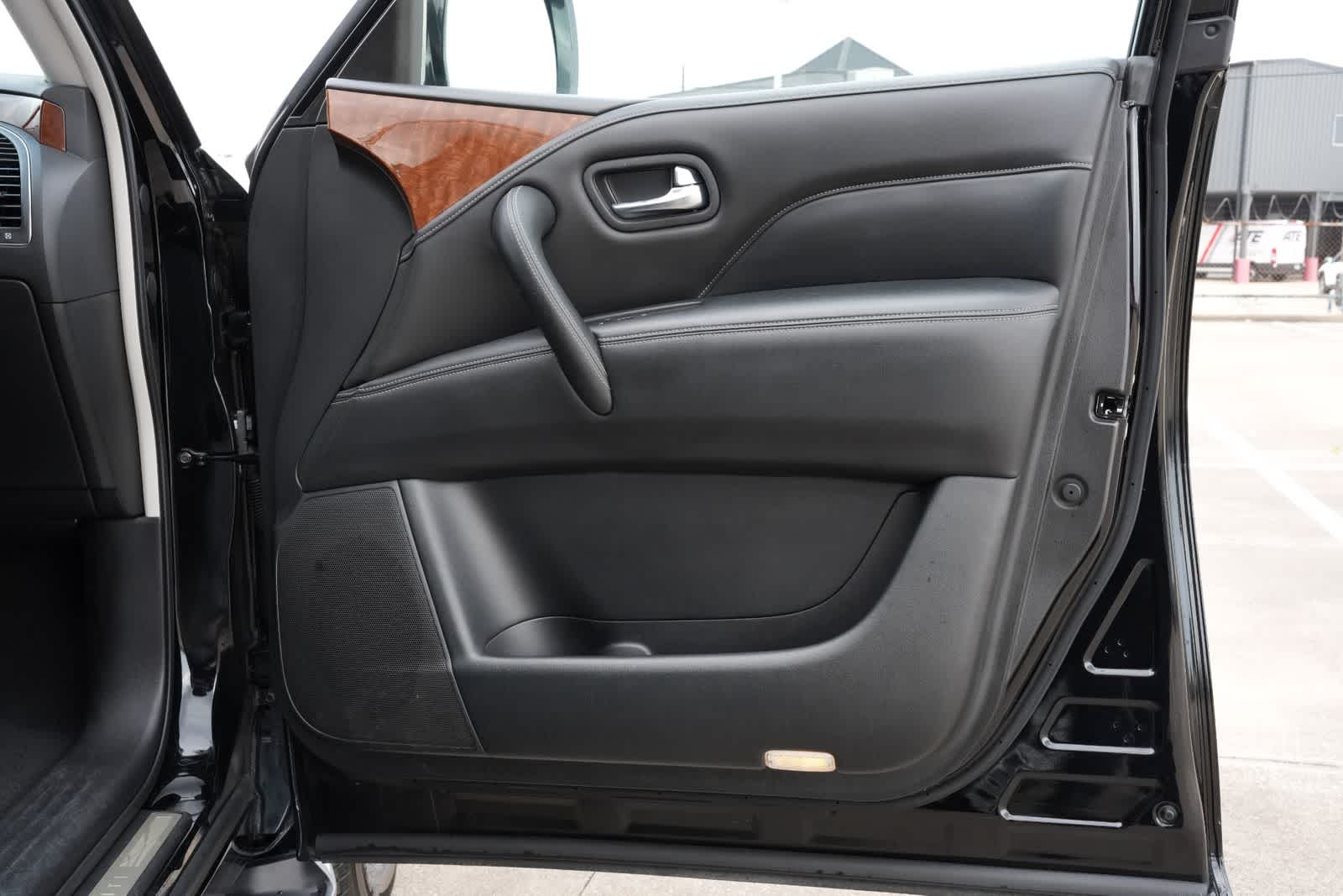 Thumbnail: 2019 INFINITI QX80 - 28