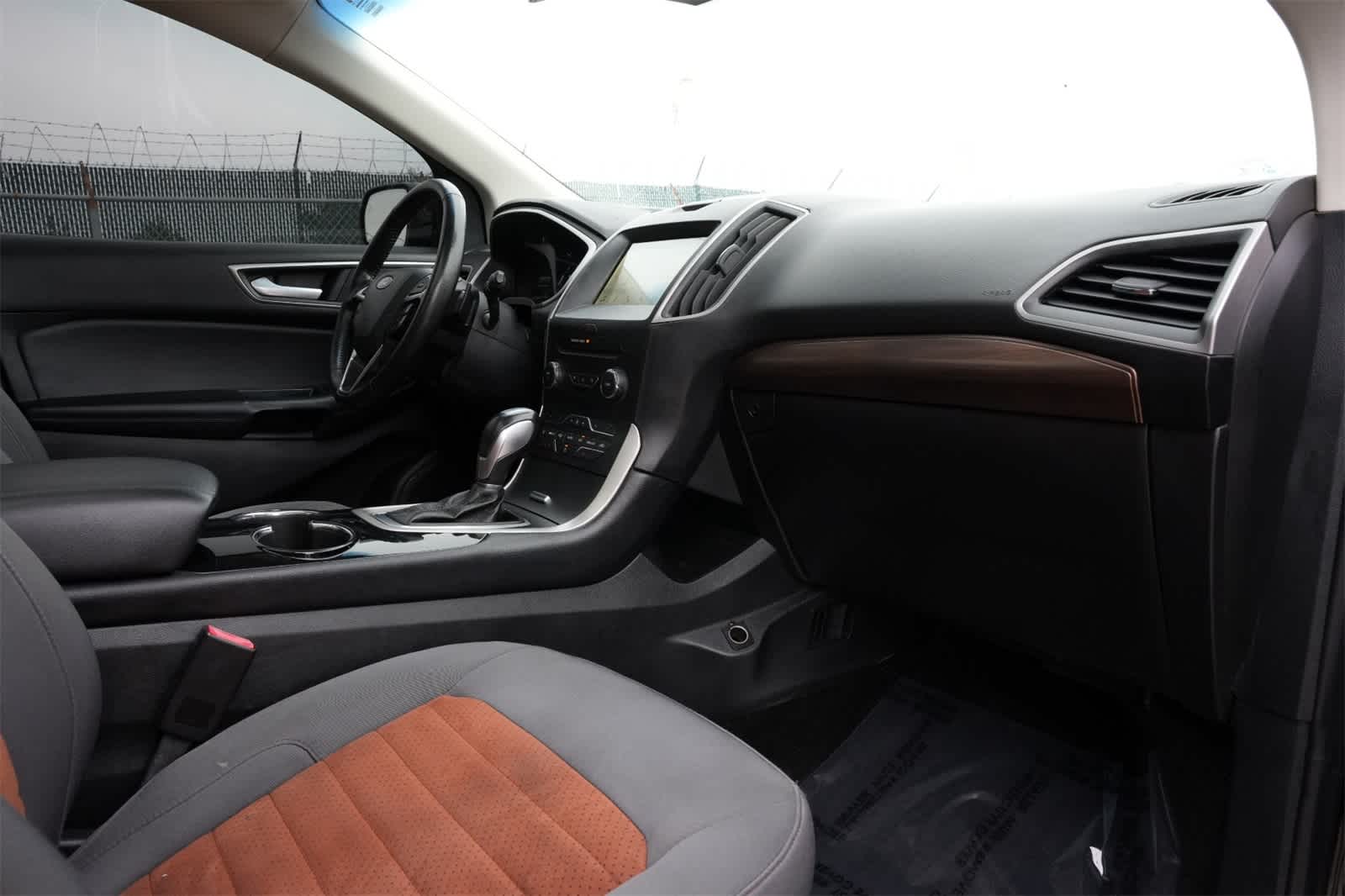 Thumbnail: 2018 Ford Edge - 21