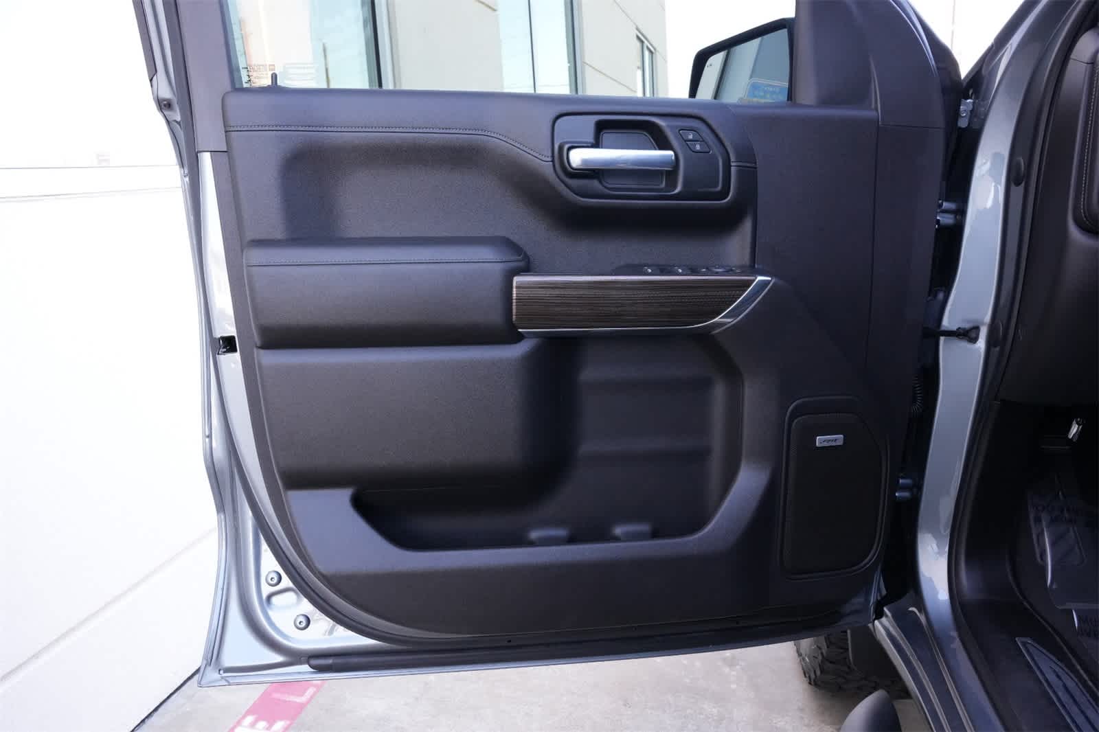 Thumbnail: 2021 Chevrolet Silverado 1500 - 18