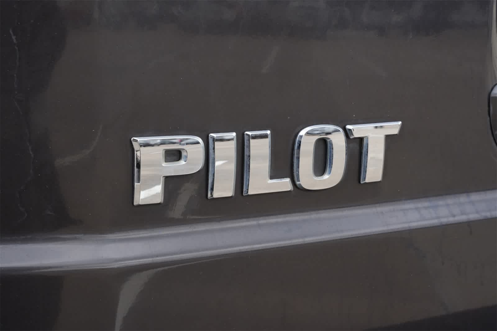 Thumbnail: 2012 Honda Pilot - 18