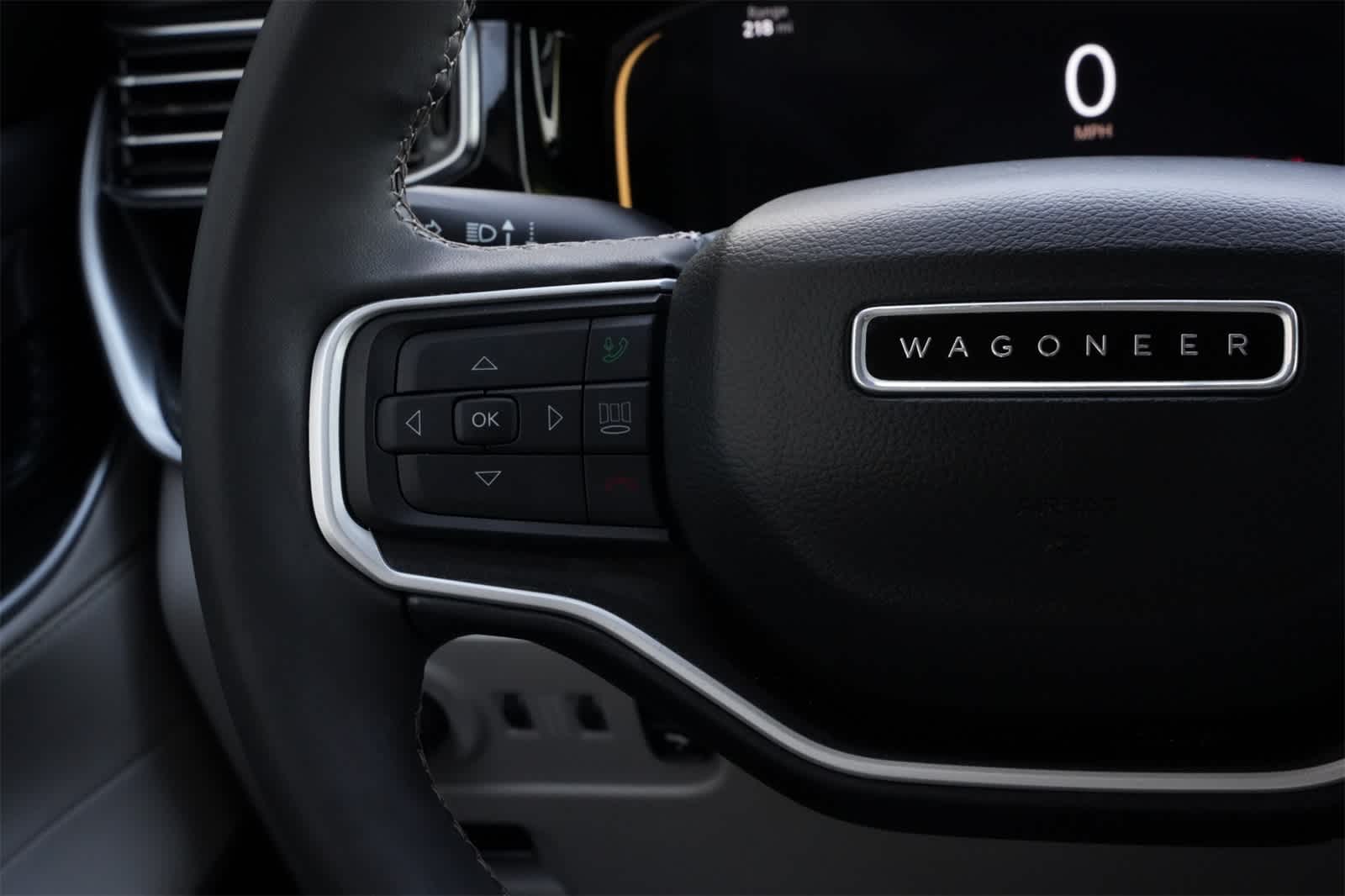 Thumbnail: 2022 Jeep Wagoneer - 10