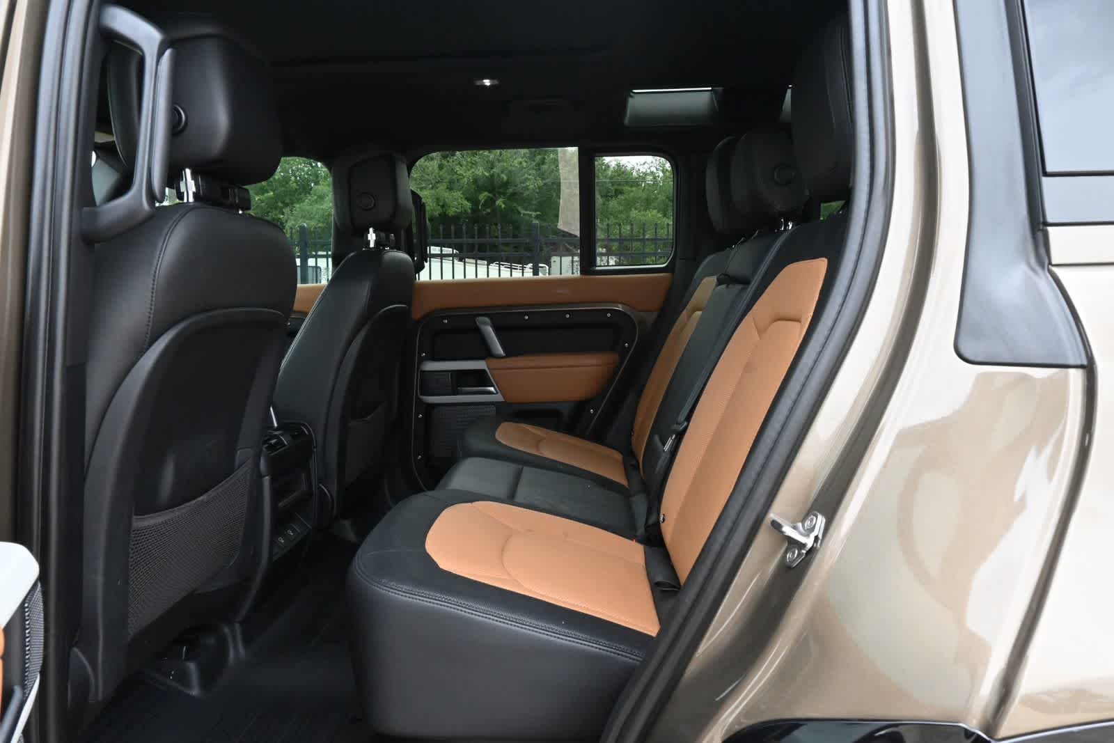 Thumbnail: 2024 Land Rover Defender - 19