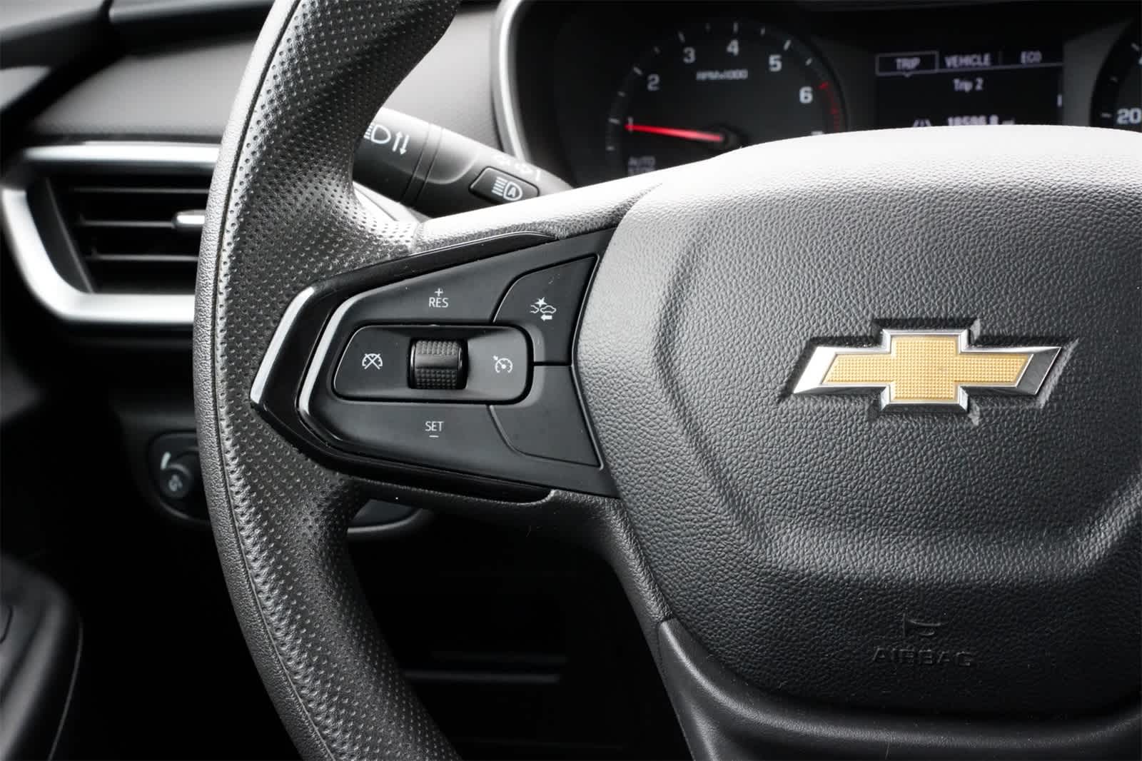 Thumbnail: 2022 Chevrolet TrailBlazer - 8