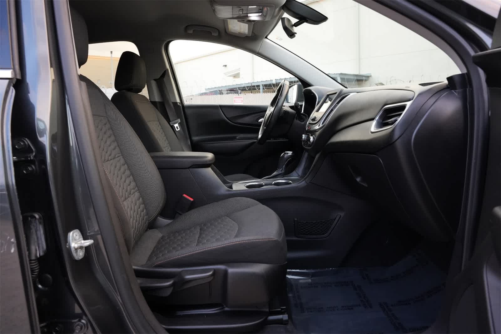 Thumbnail: 2019 Chevrolet Equinox - 23