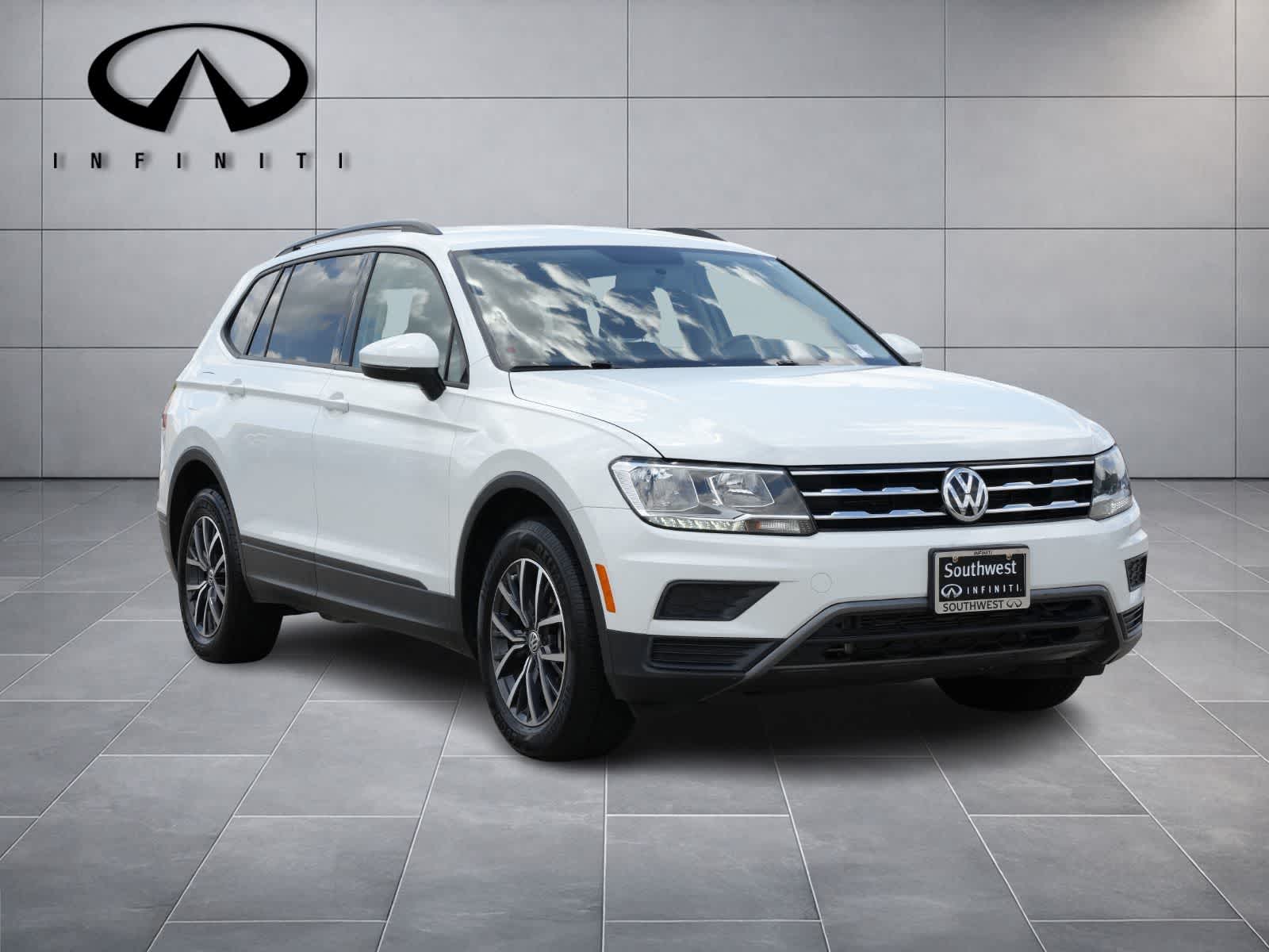 Thumbnail: 2021 Volkswagen Tiguan - 3