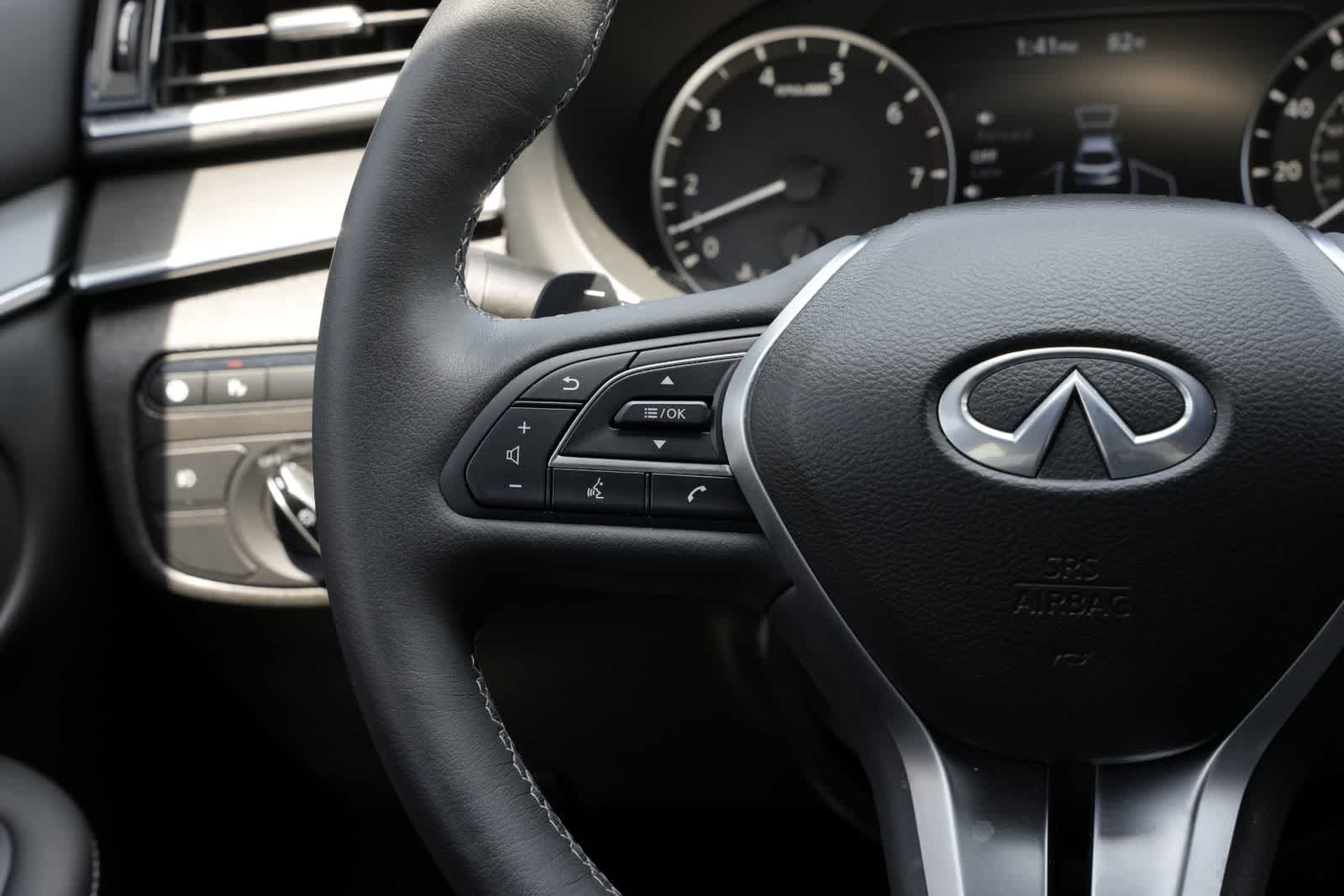 Thumbnail: 2025 INFINITI QX55 - 10