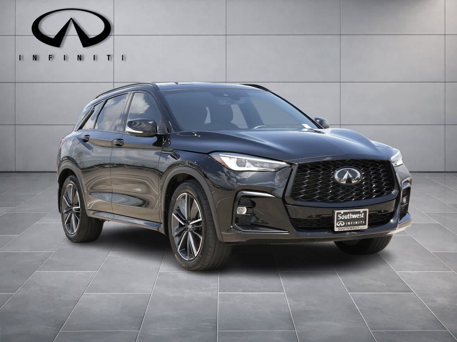 Thumbnail: 2023 INFINITI QX50 - 3