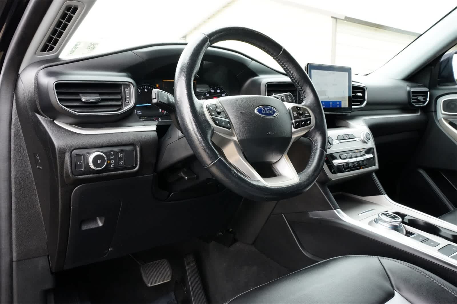 Thumbnail: 2022 Ford Explorer - 16