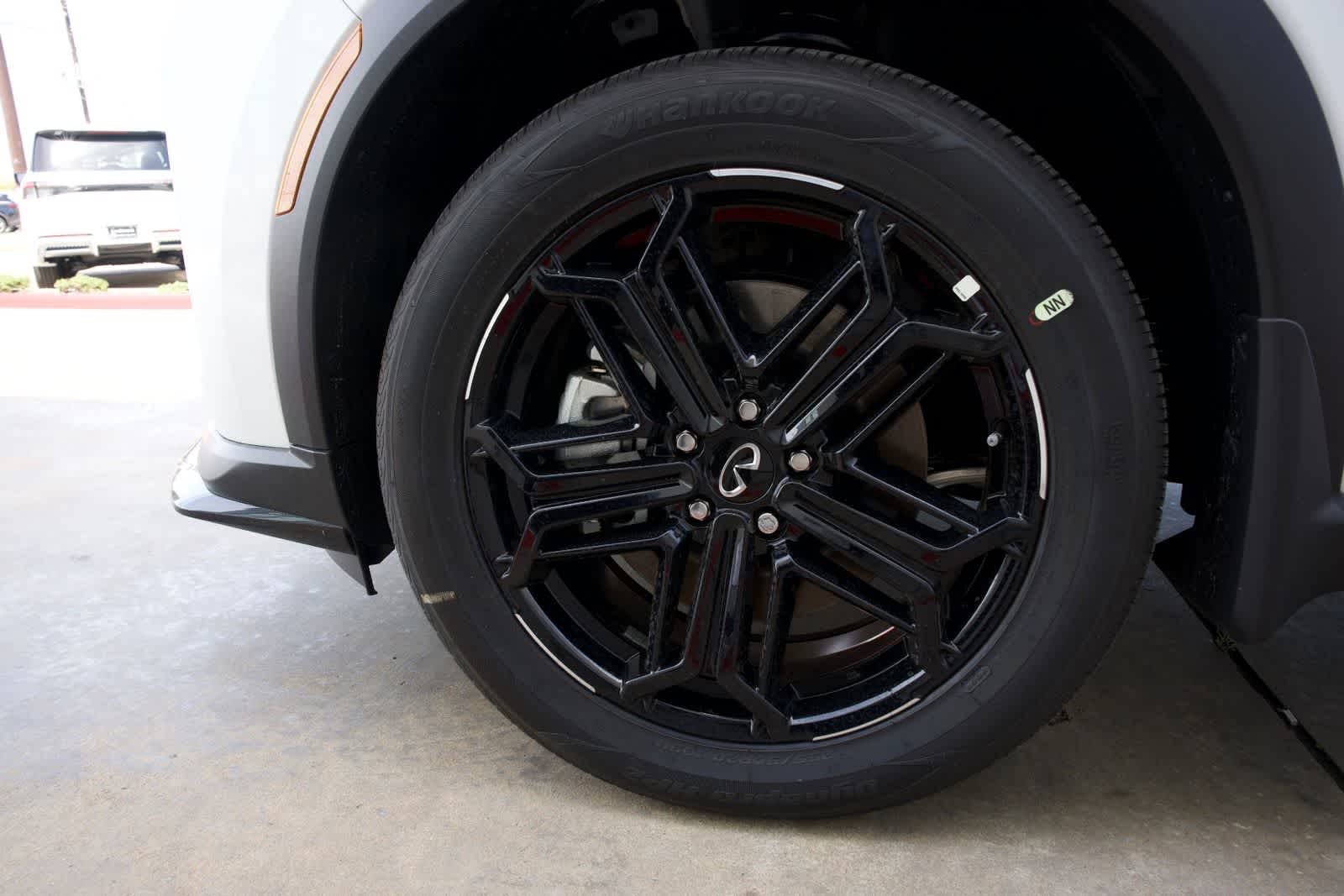 Thumbnail: 2026 INFINITI QX60 - 27