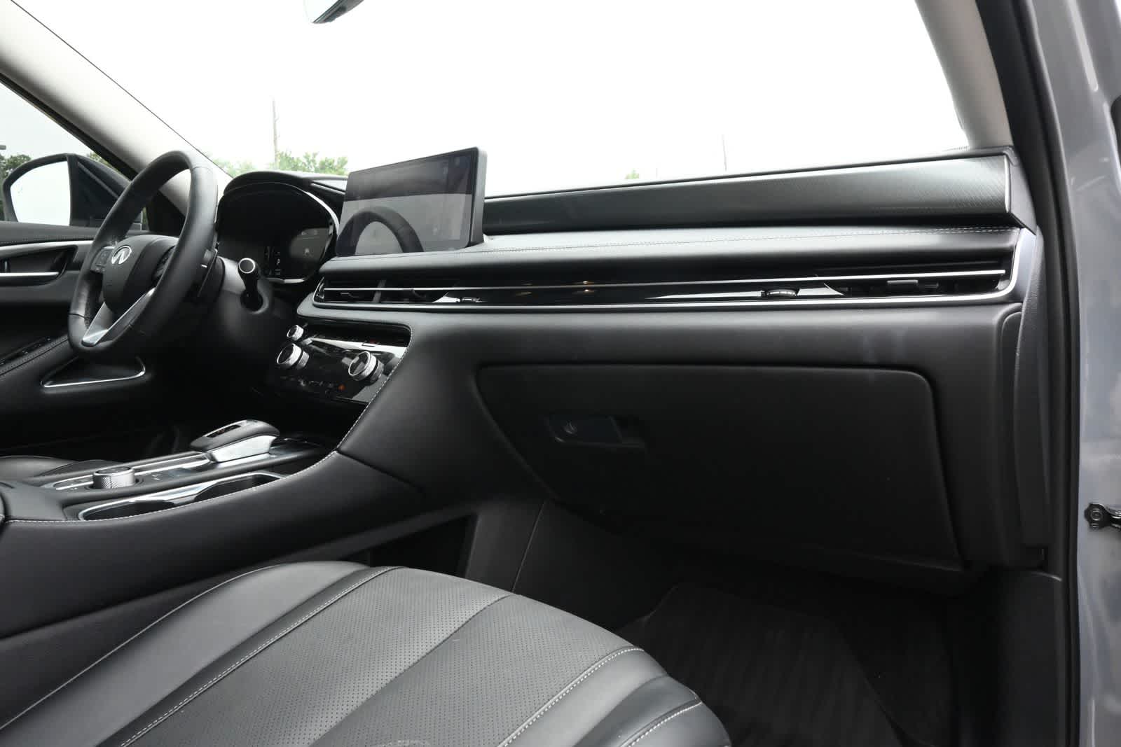 Thumbnail: 2026 INFINITI QX60 - 23