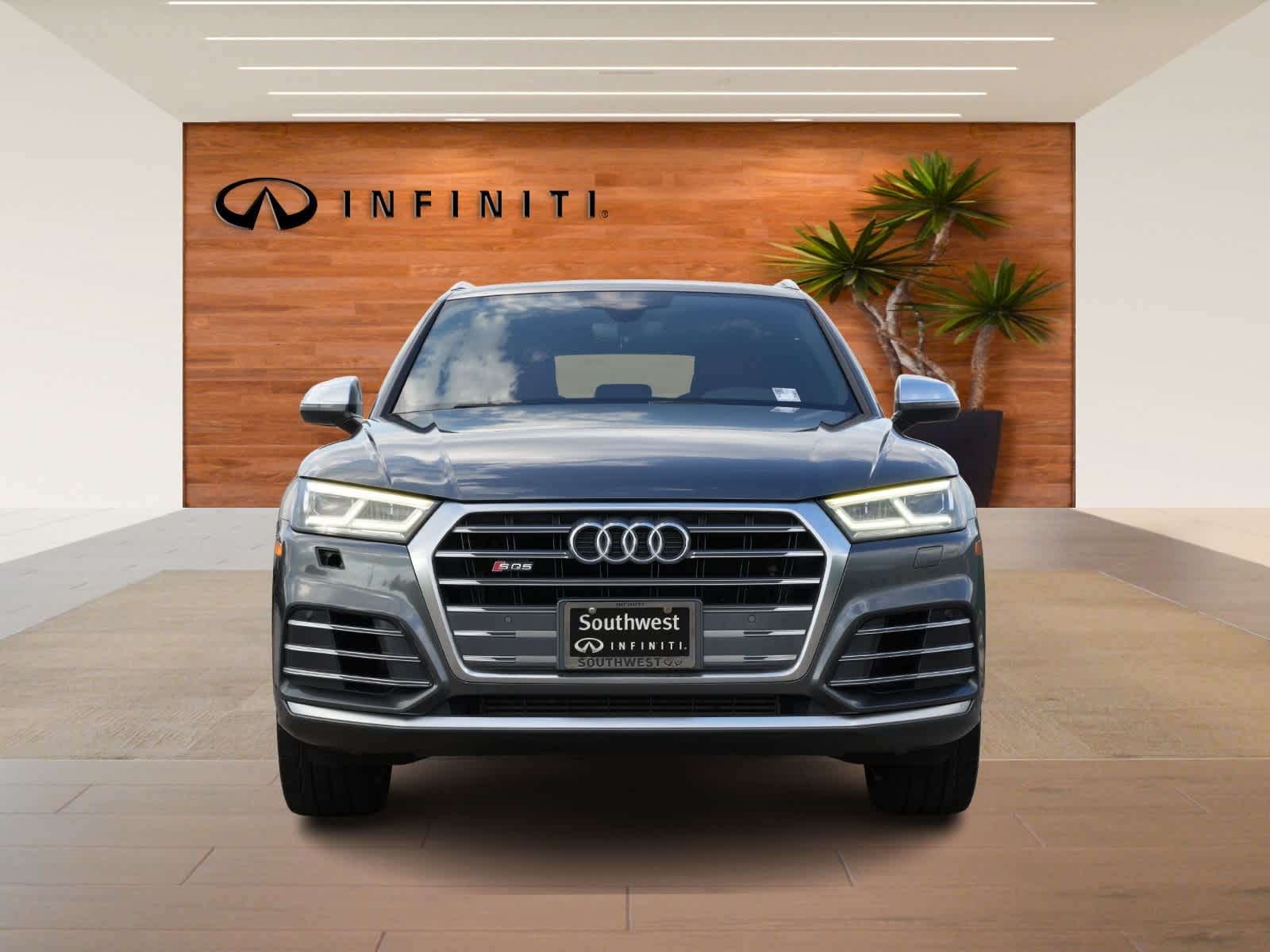 Thumbnail: 2018 Audi SQ5 - 2