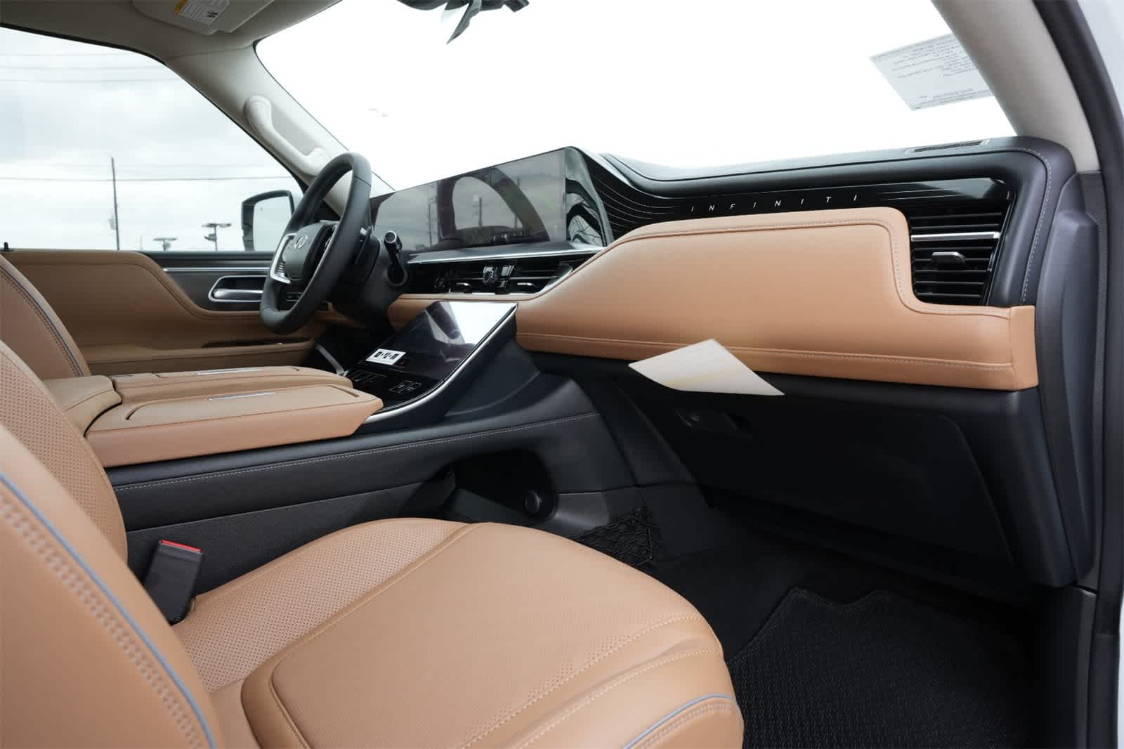 Thumbnail: 2026 INFINITI QX80 - 23