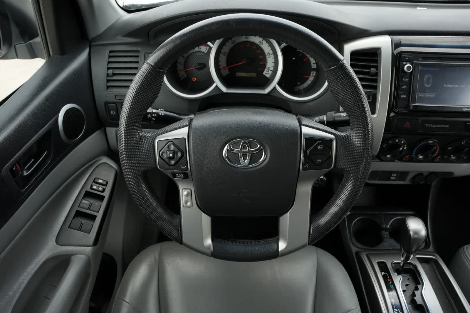 Thumbnail: 2015 Toyota Tacoma - 9