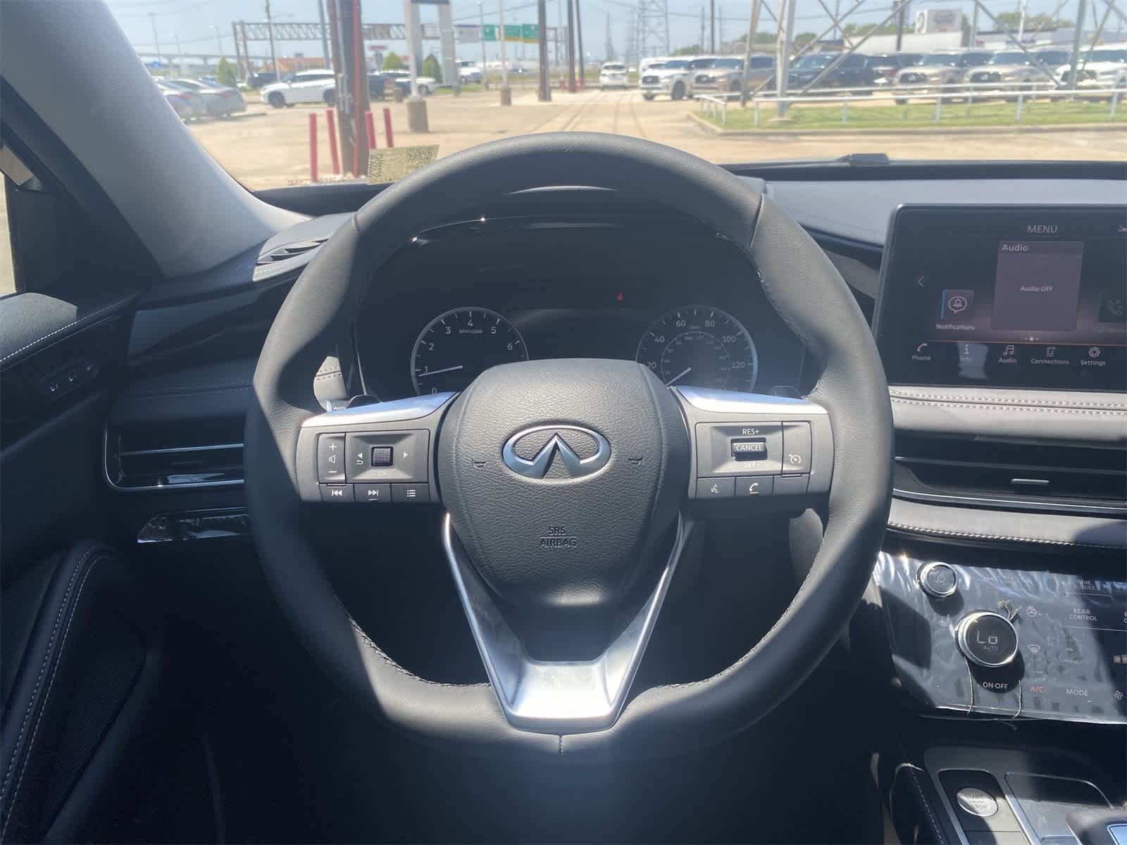 Thumbnail: 2025 INFINITI QX60 - 9
