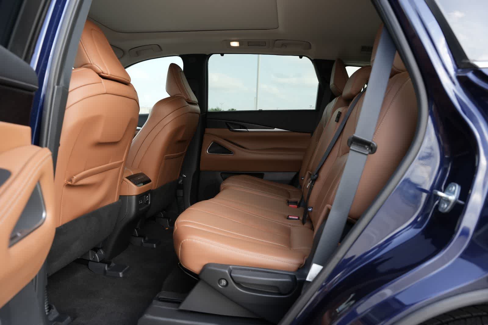 Thumbnail: 2023 INFINITI QX60 - 19