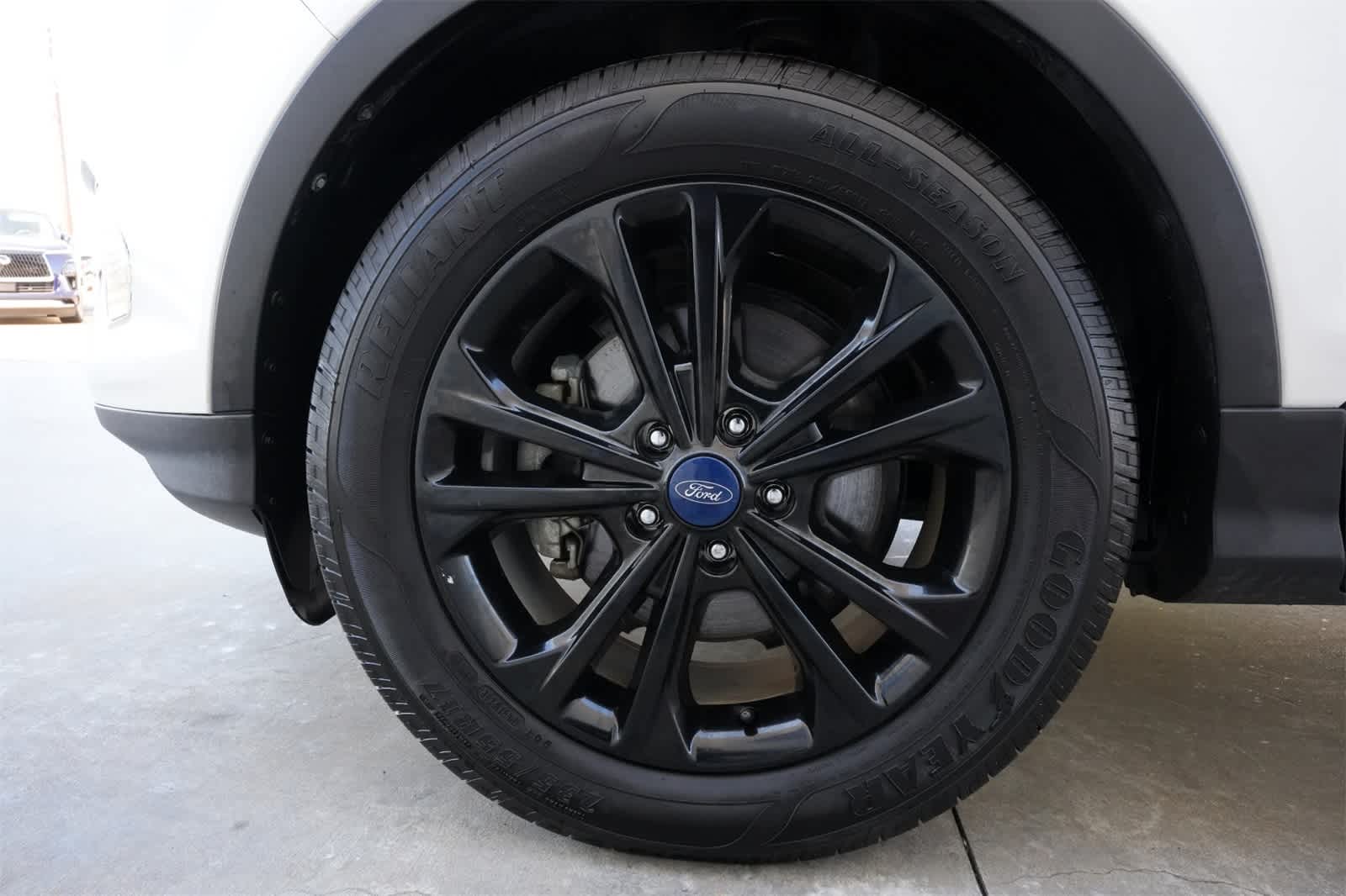 Thumbnail: 2018 Ford Escape - 26