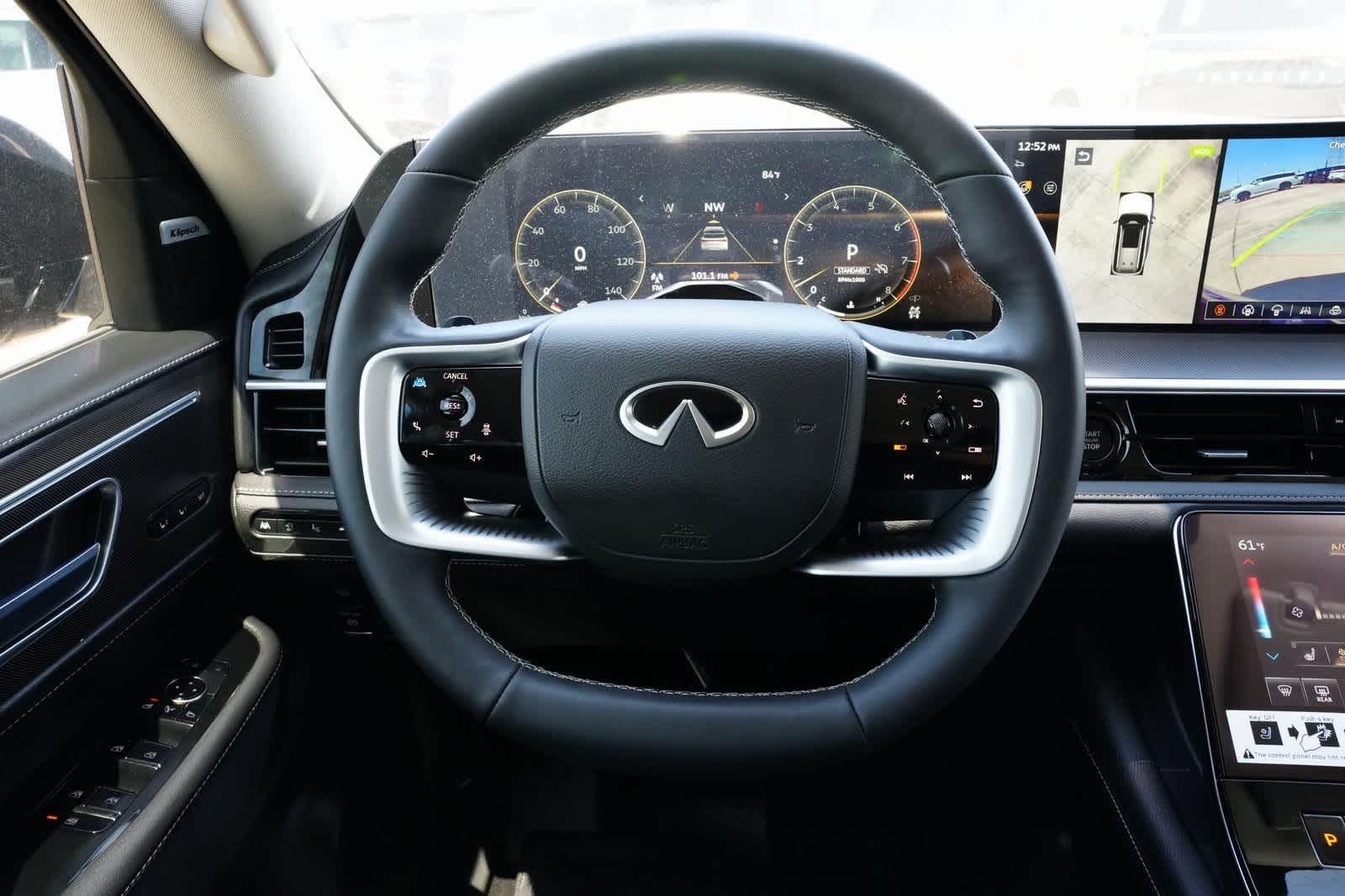 Thumbnail: 2025 INFINITI QX80 - 9