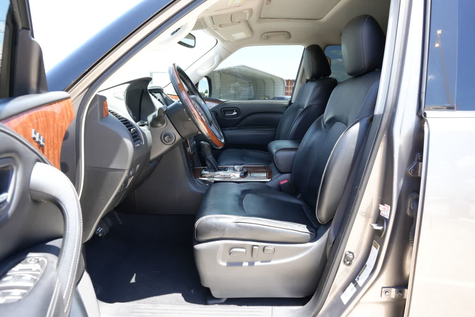 Thumbnail: 2019 INFINITI QX80 - 17
