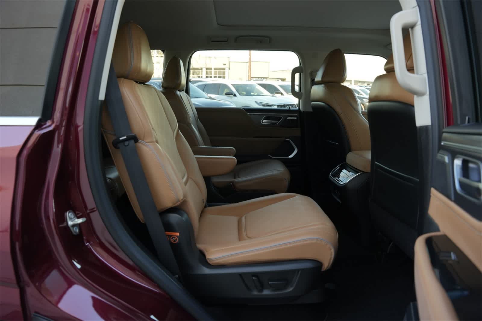 2025 INFINITI QX80 Luxe 22