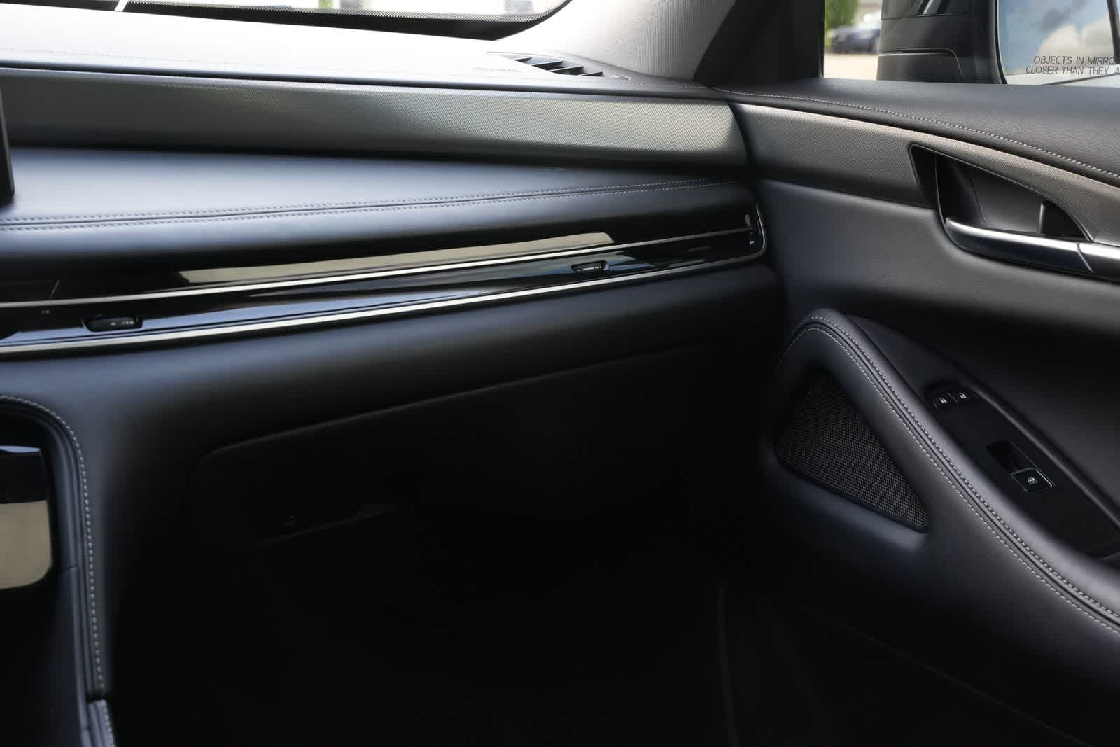 Thumbnail: 2023 INFINITI QX60 - 9