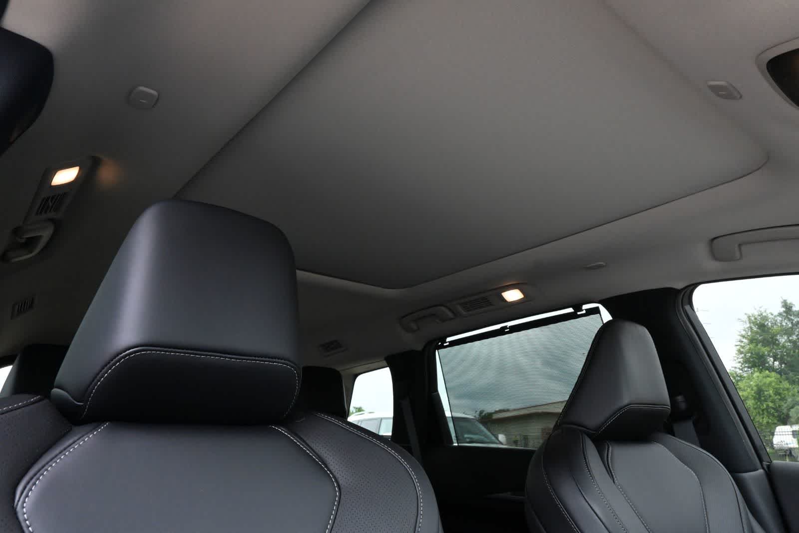Thumbnail: 2026 INFINITI QX60 - 25