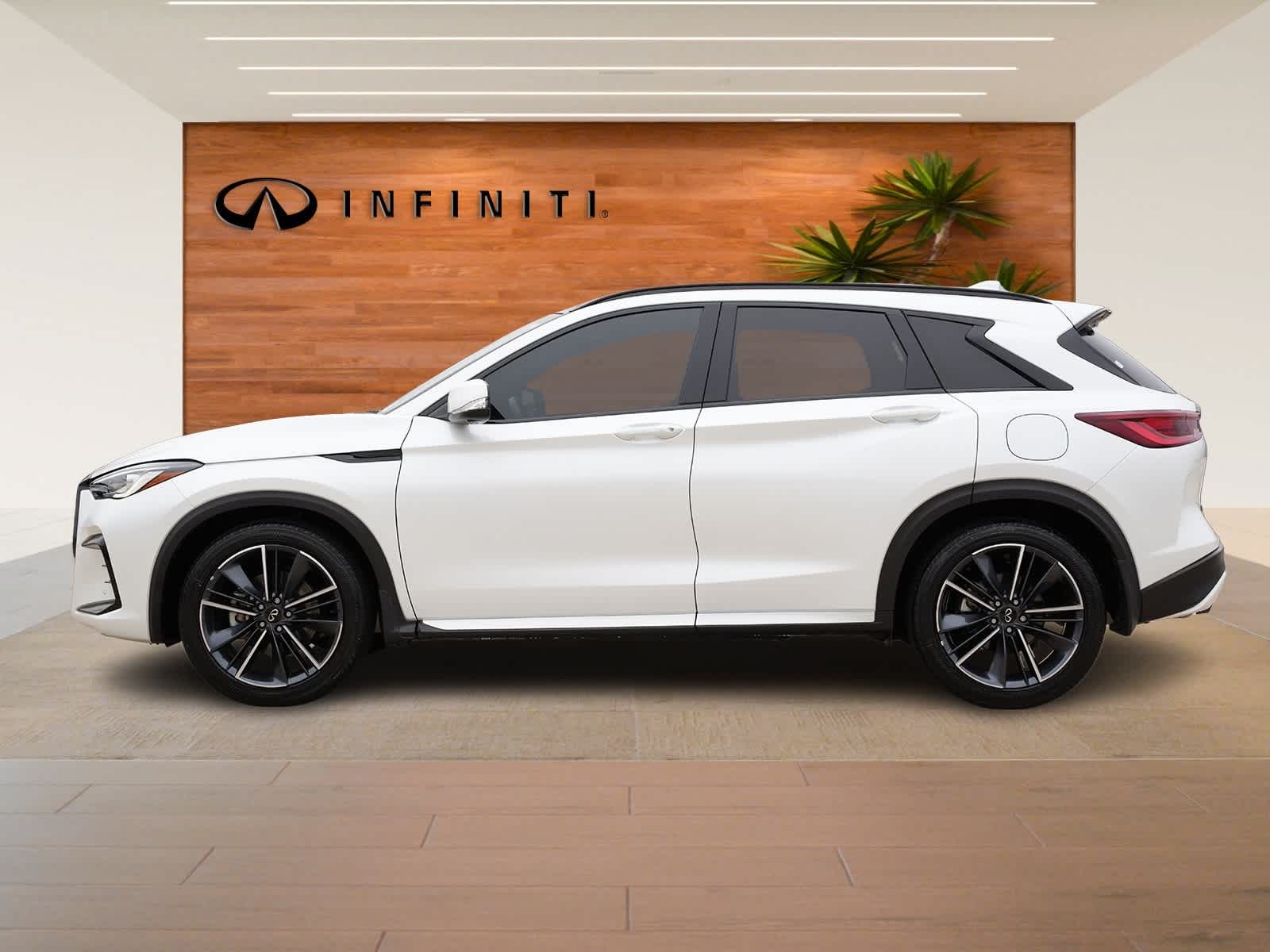 Thumbnail: 2025 INFINITI QX50 - 4