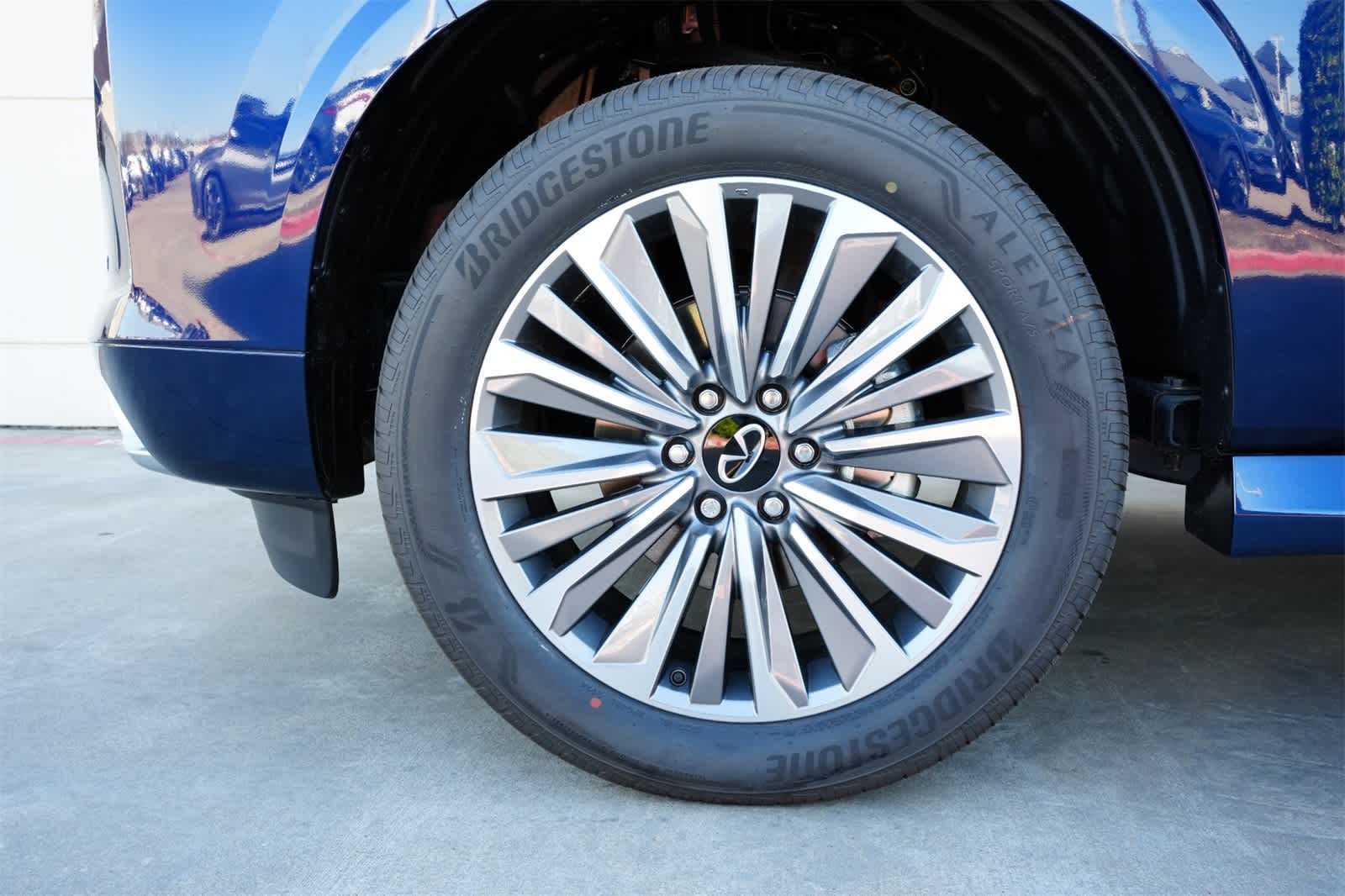 Thumbnail: 2025 INFINITI QX80 - 26